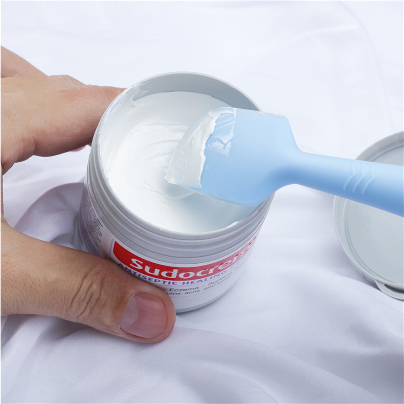 **Soft Silicone Baby Diaper Cream Spatula - Gentle Rash Cream Applicator for Newborns & Infants - Perfect for Diaper Changes & Skin Protection**