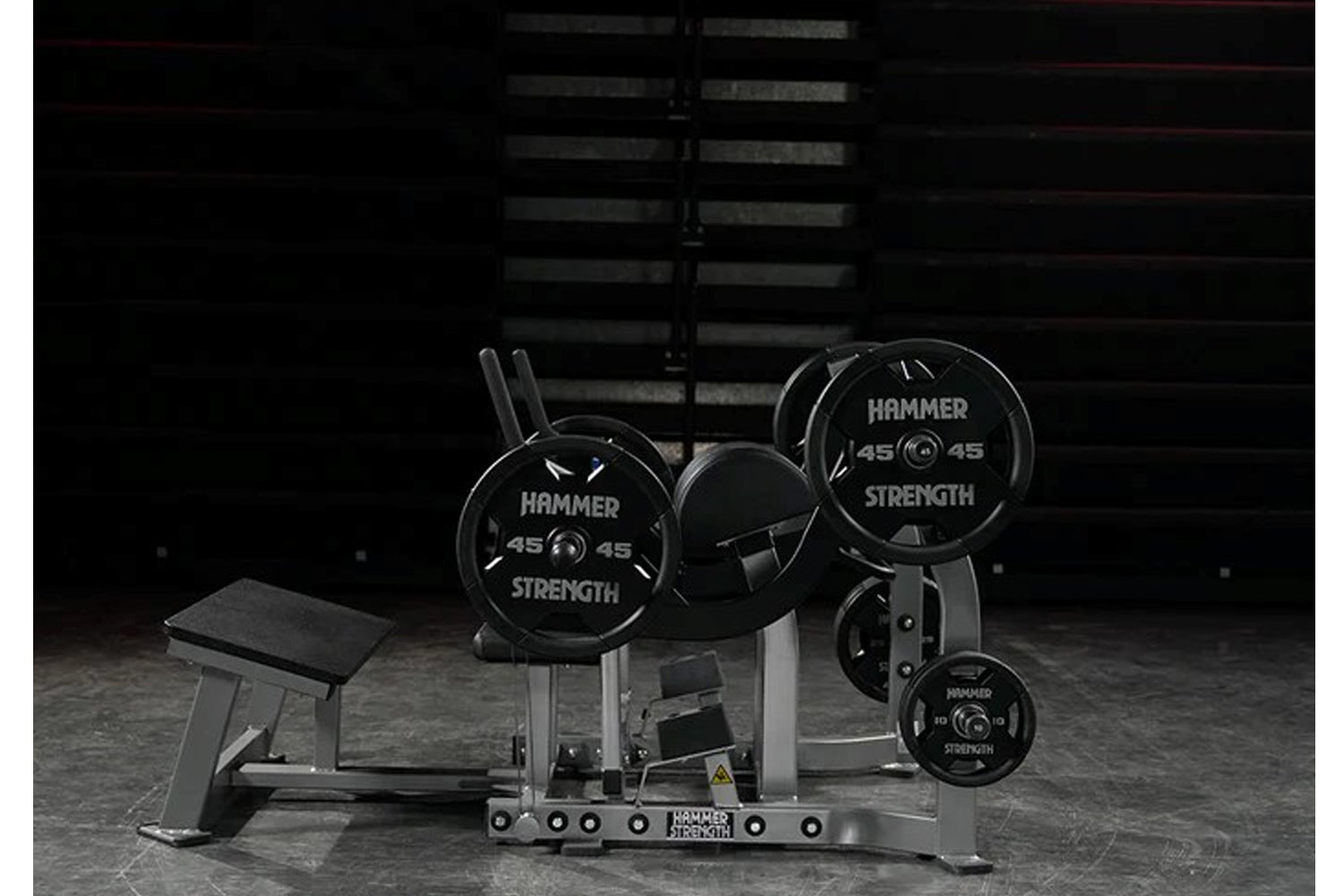 Hammer Strength Plate Loaded Glute Drive Machine - Professional Gym Equipment for Glute Workouts & Strength Training - Perfect for Home Gyms & Commercial Fitness Centers