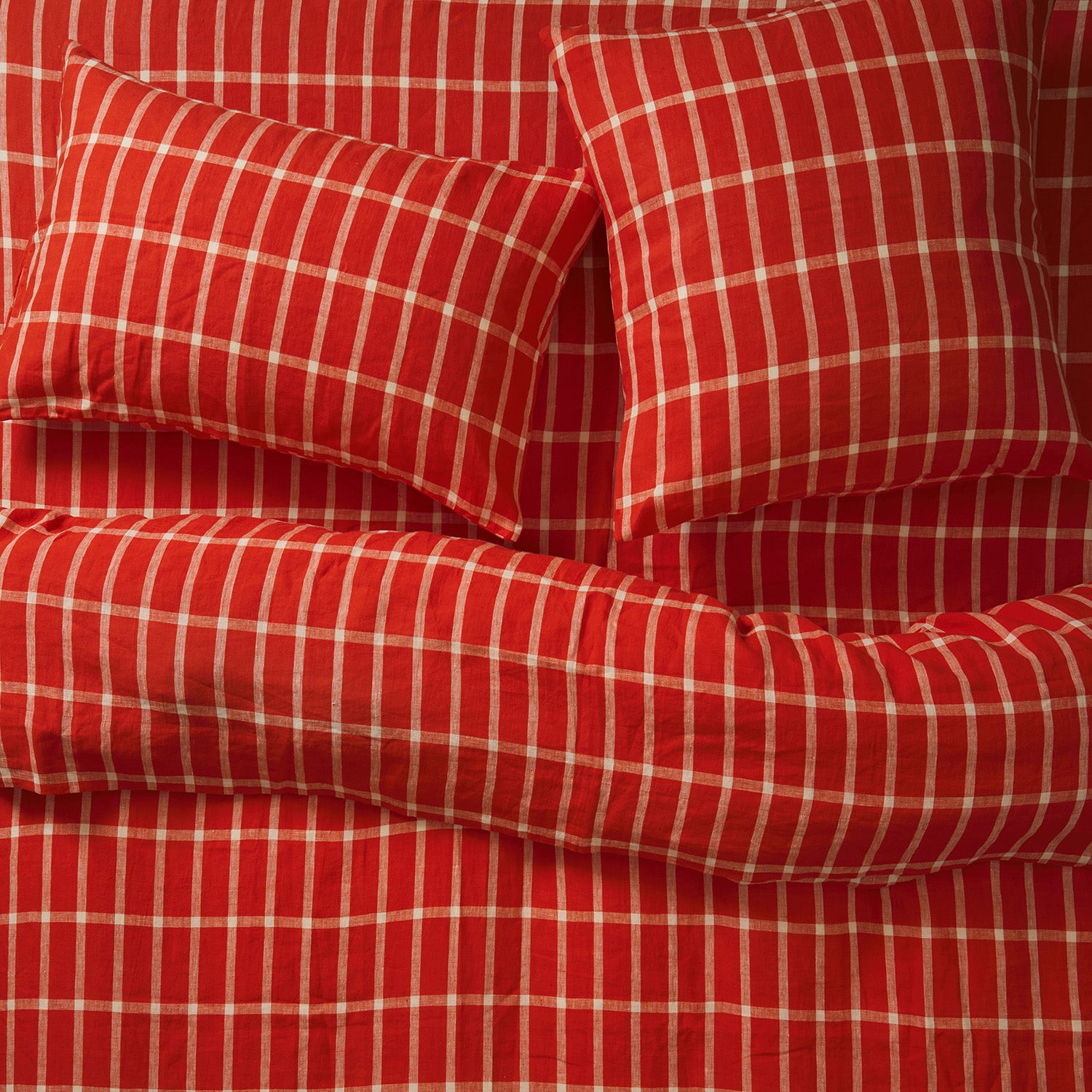 Premium Remi Linen Pillowcase Set - Breathable & Hypoallergenic Bedding (Scarlet Red) for Luxury Hotels, Airbnbs & Home Decor