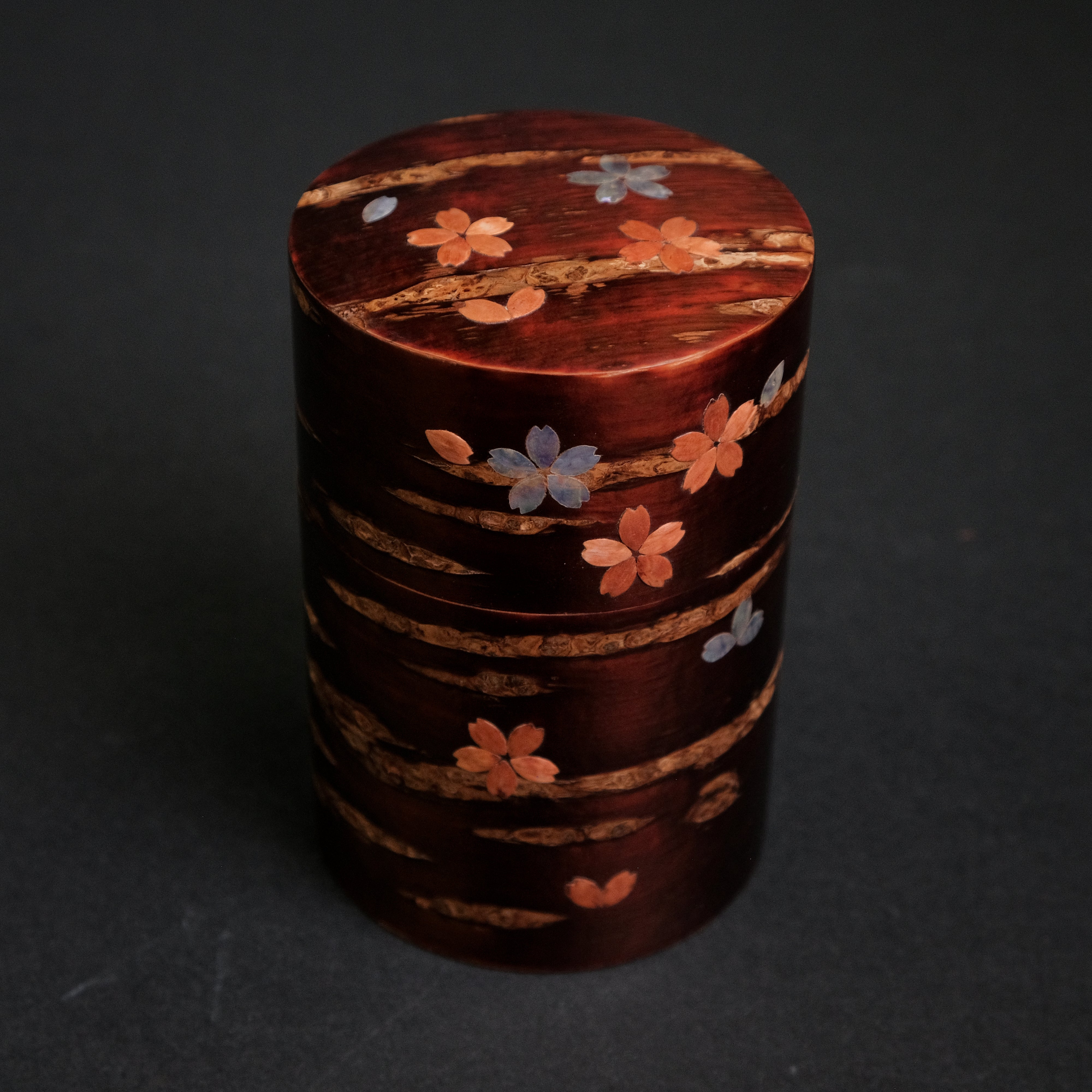 Premium Japanese Cherry Blossom Tea Storage Canister - Airtight Ceramic Tea Container for Loose Leaf Tea, Matcha & Herbal Blends - Perfect for Home, Office & Tea Ceremonies