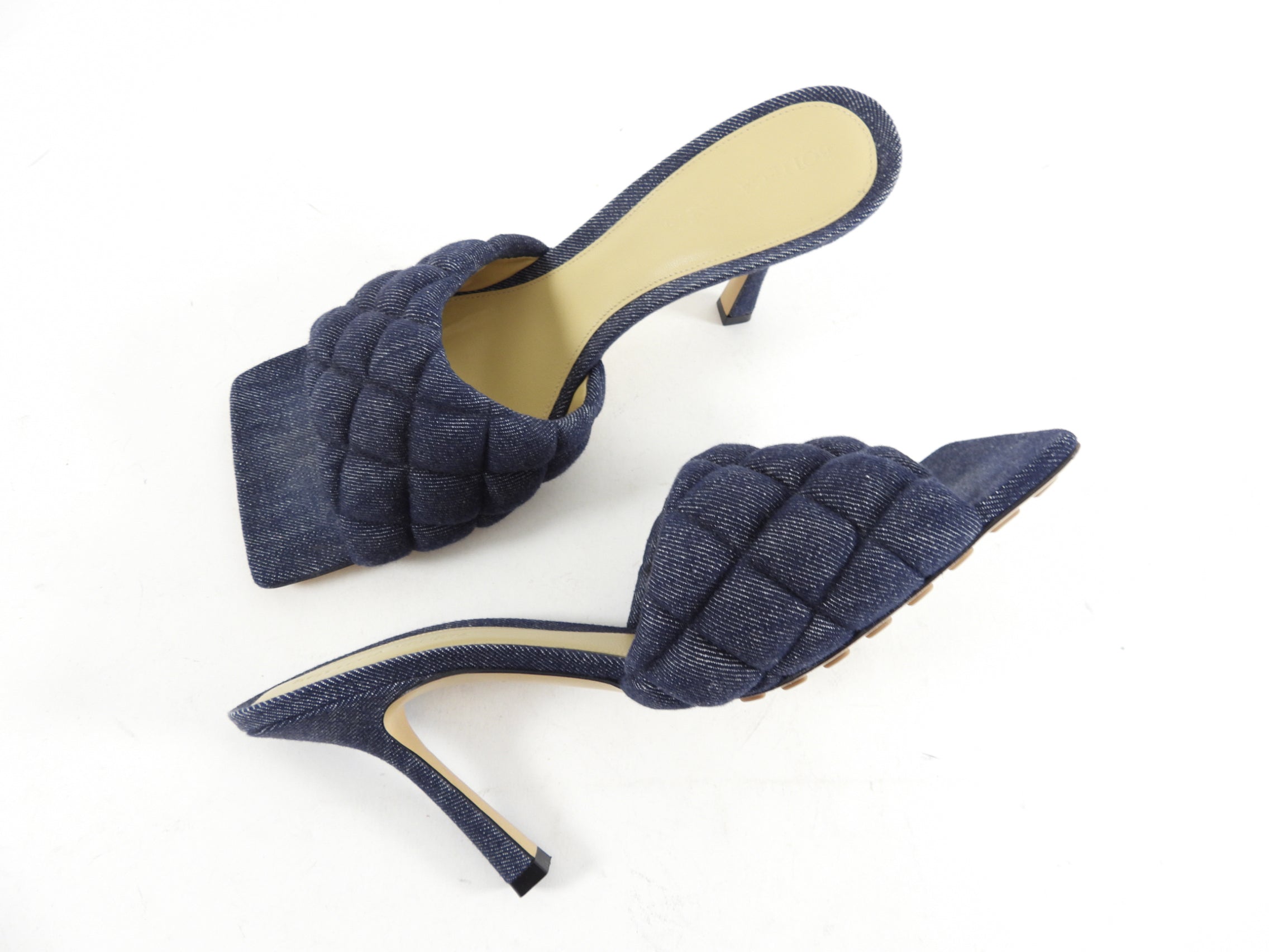Bottega Veneta Dark Denim Quilted Mule Heels Women's Size 39 / US 8.5 - Luxury Designer Shoes for Casual Outings & Evening Events