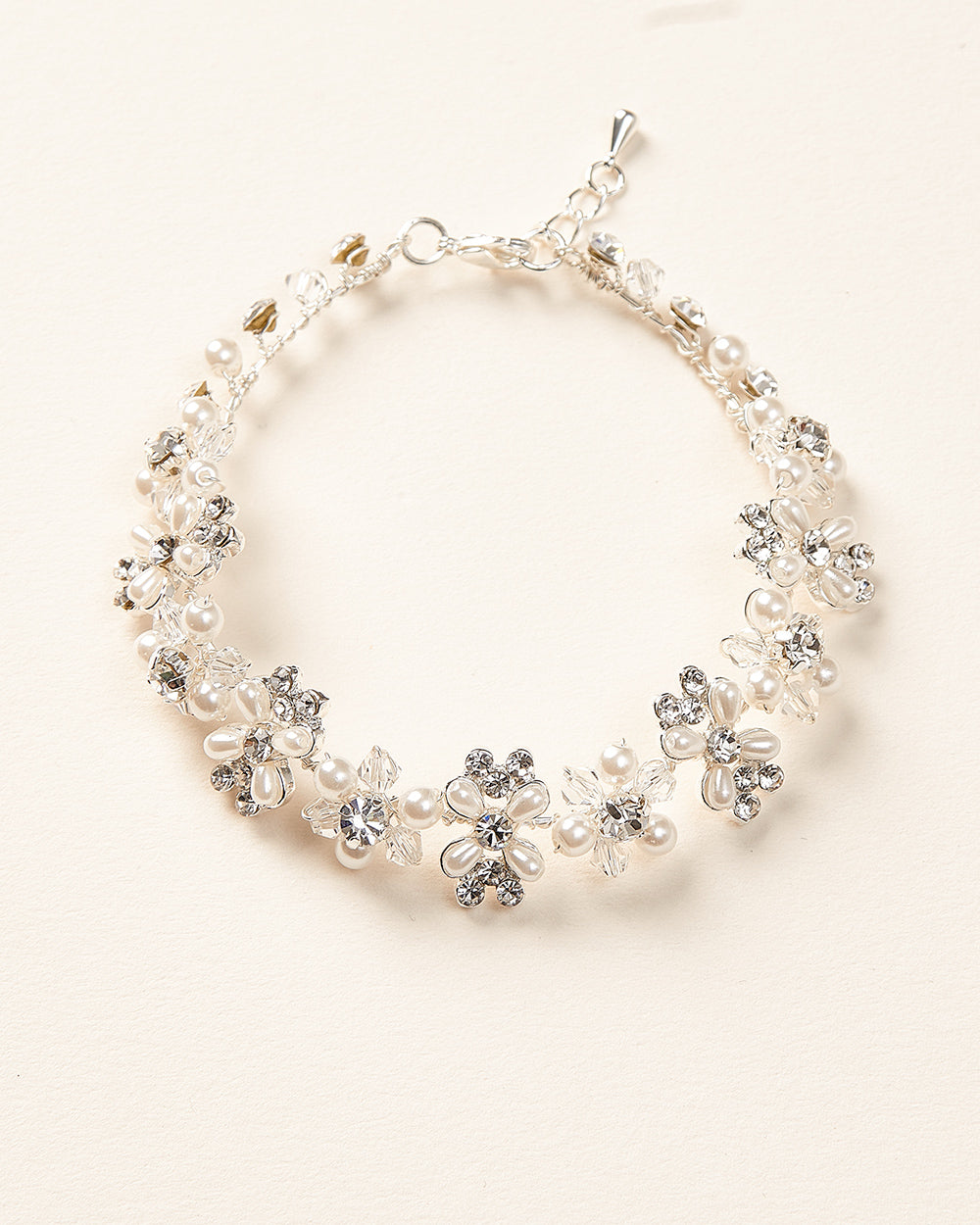 Daisey Pearl Bracelet for Women - Elegant Freshwater Pearl Jewelry Gift for Her - Perfect for Weddings, Parties & Special Occasions