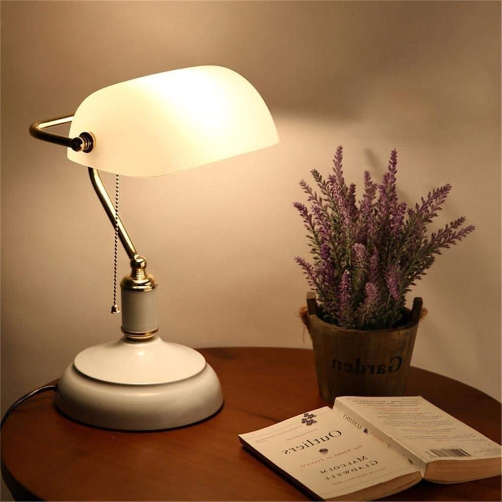 YANG1MN Classic Bankers Desk Lamp - Vintage Polished Brass with Green Glass Shade, Adjustable Swivel Head for Office & Study - Perfect for Reading, Writing & Home Office Lighting