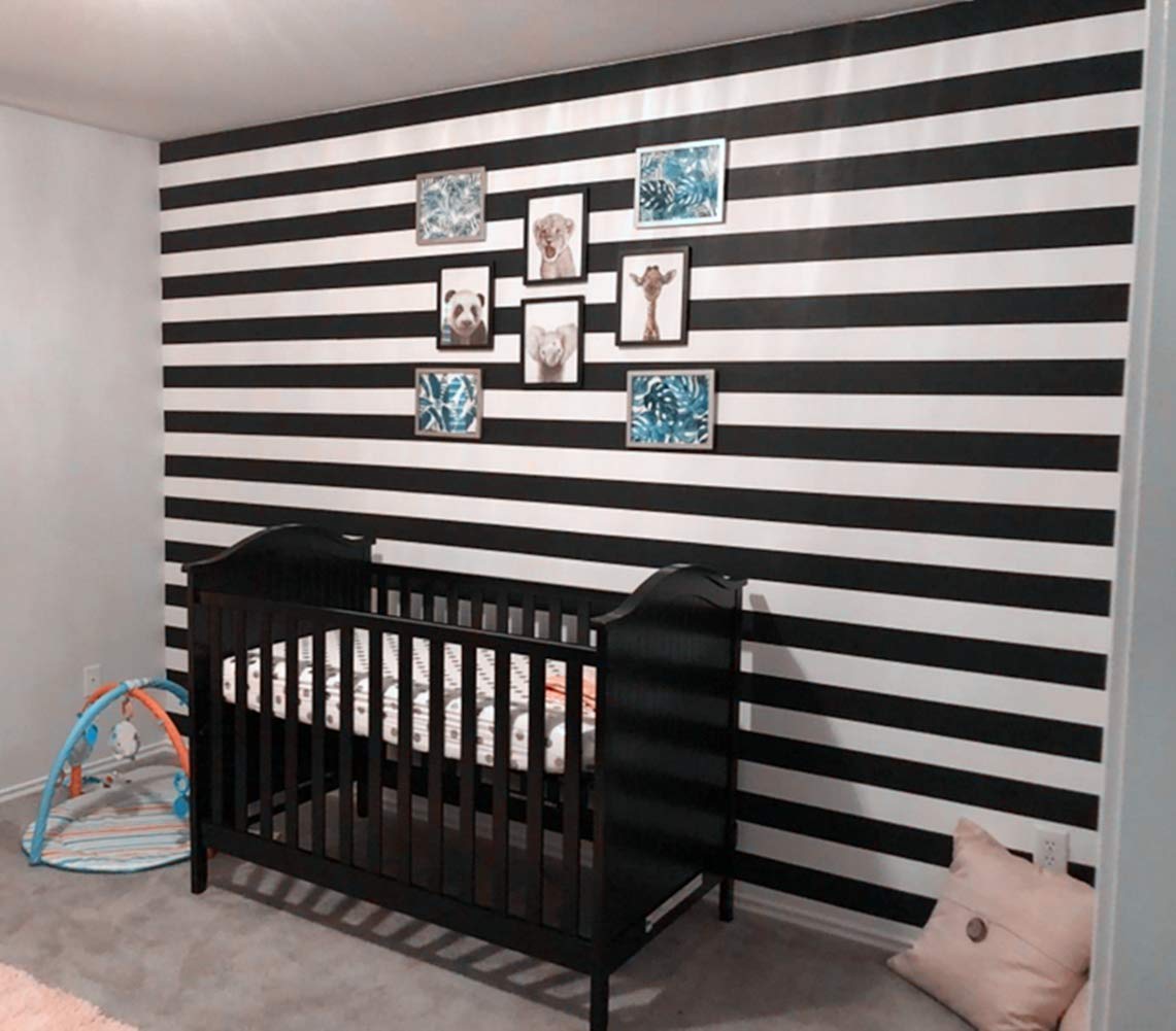 Redodeco White & Black Striped Peel & Stick Wallpaper - Self-Adhesive Vinyl for Tables, Cabinets, Dressers, Drawers, Doors & Wardrobes - 17.7 x 118 Inches - Easy DIY Home Decor for Kitchen, Bedroom & Office