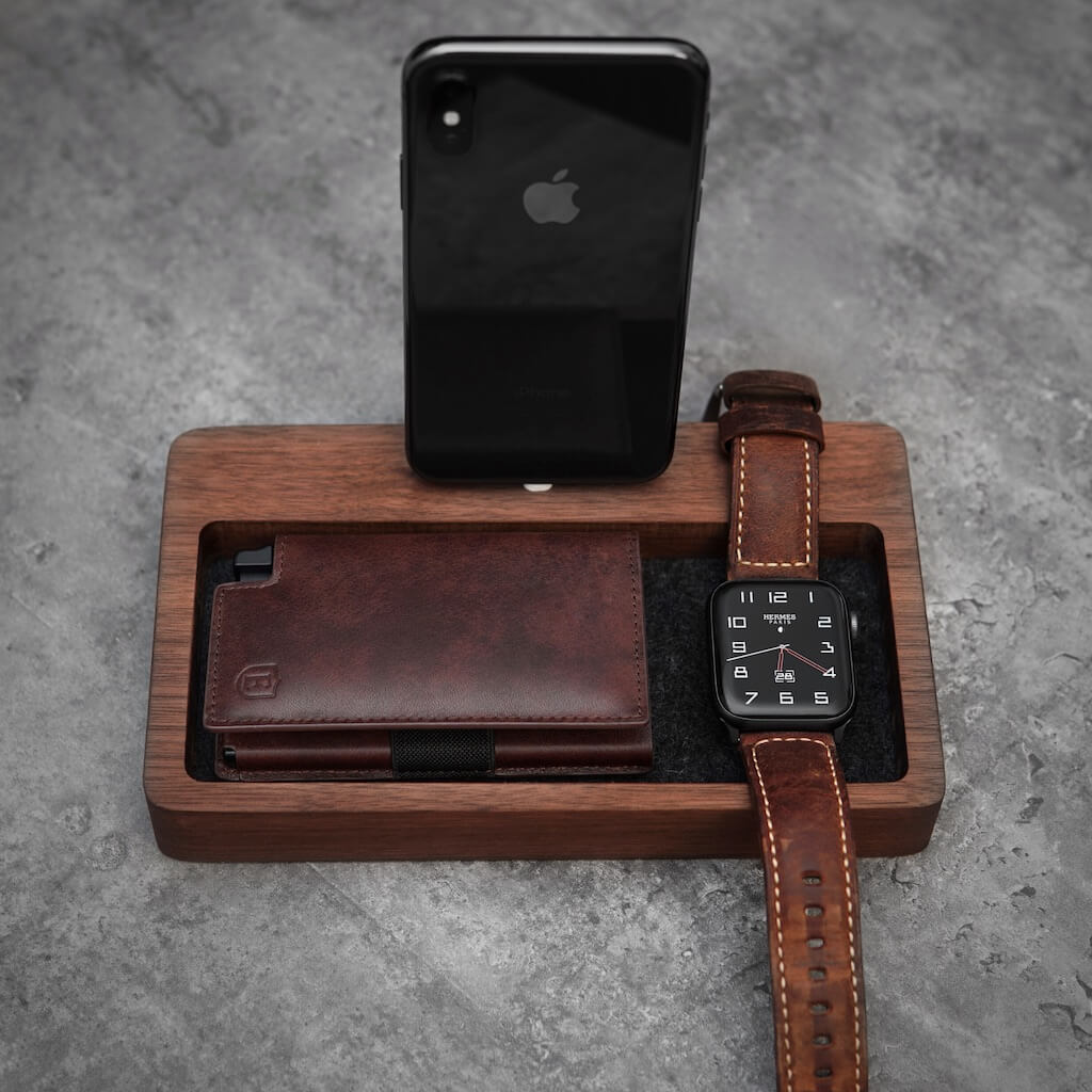 Premium AirTag Wallet - Slim RFID Blocking Leather Wallet with Key Finder Tracker for iPhone - Perfect for Travel, Daily Use & Anti-Theft Protection