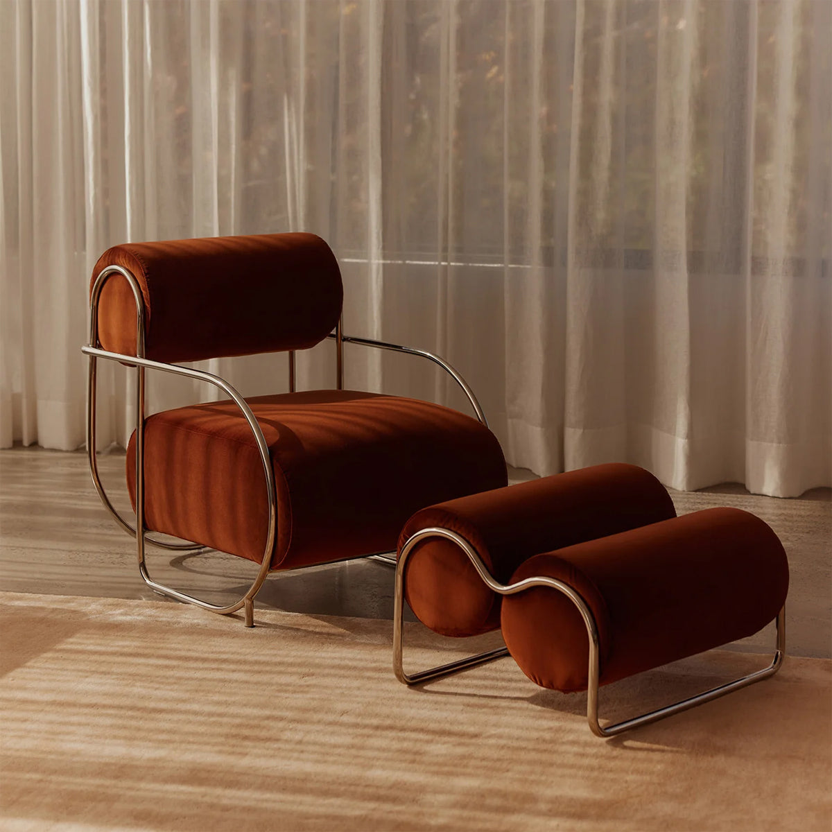 Chromeo Ottoman (Avalon) - Modern Round Footstool with Storage, Upholstered Accent Pouf for Living Room, Bedroom & Office - Perfect for Extra Seating and Home Decor