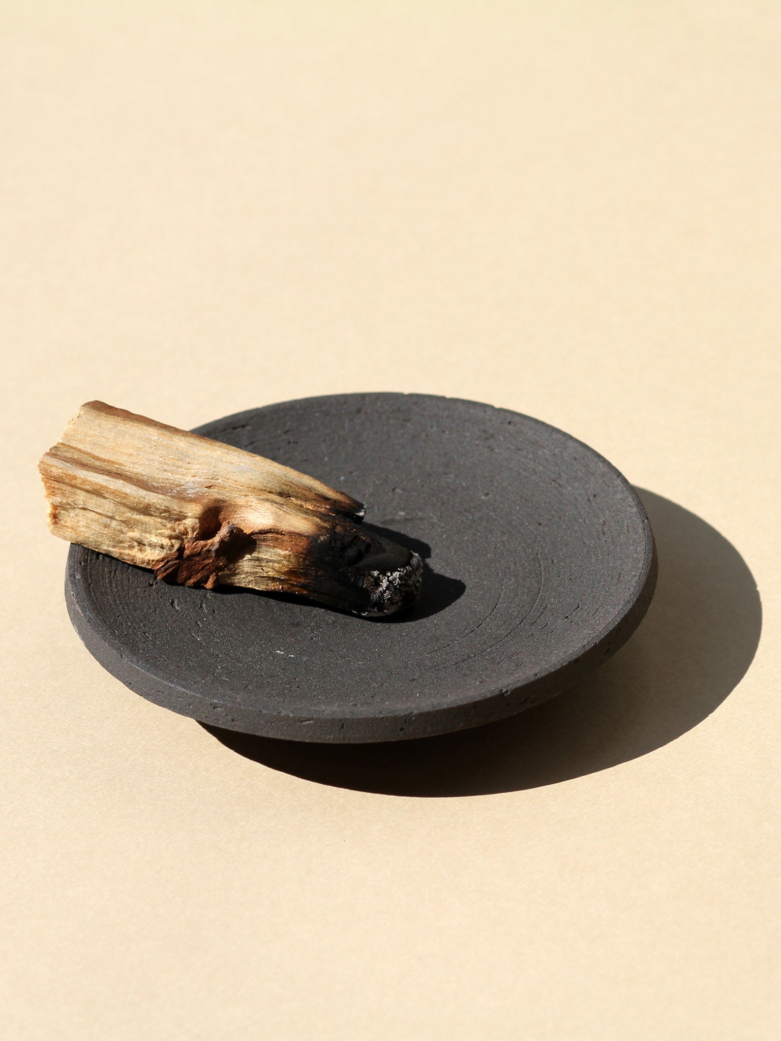 Ume Collection Stoneware Smudging Dish - Raw Black Ceramic Bowl for Sage Burning, Incense & Meditation - Perfect for Yoga, Spiritual Cleansing & Home Decor