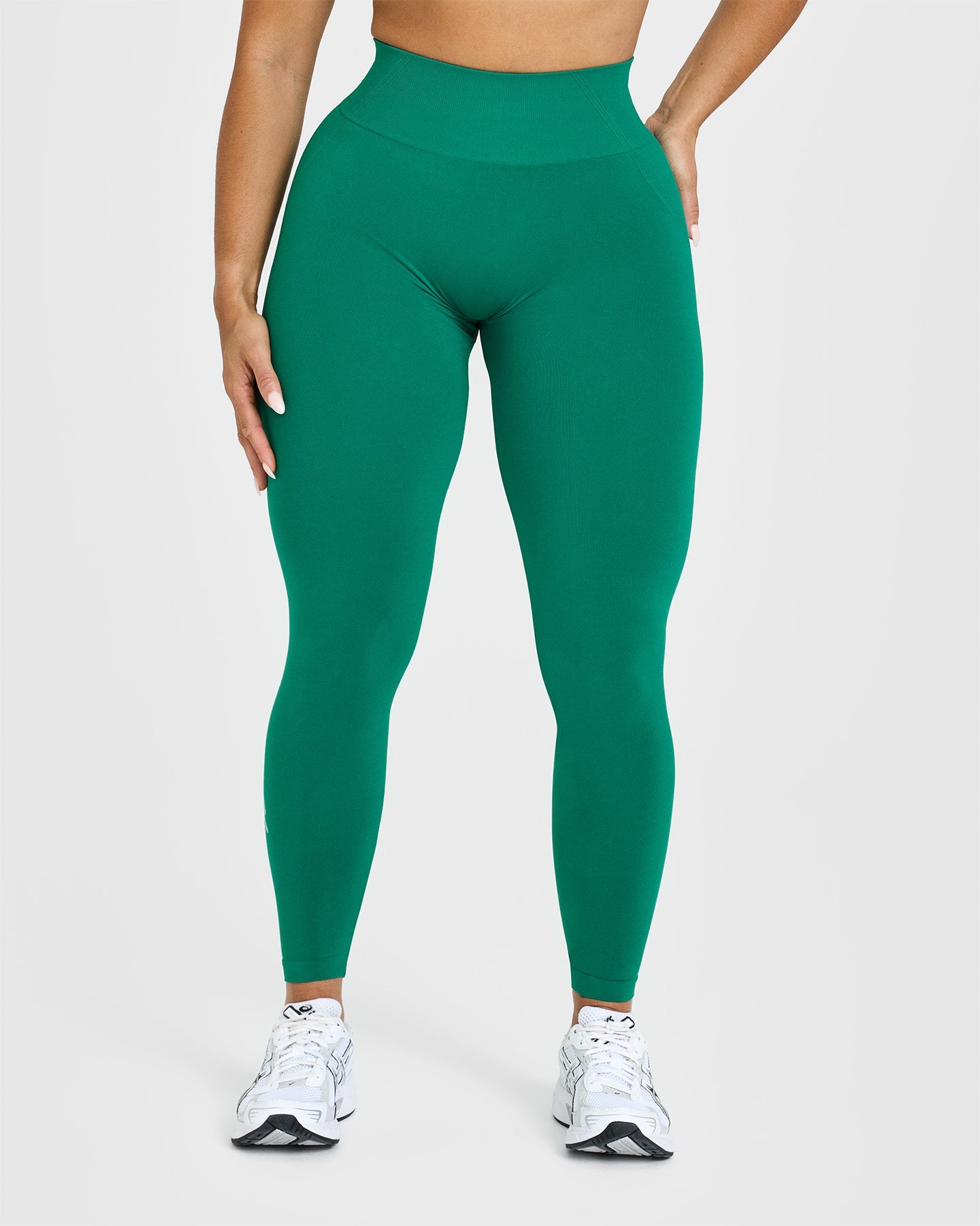 High Waist Seamless Leggings for Women - Emerald Green Yoga Pants, Workout Leggings, Gym & Lounge Wear - Comfortable & Stretchy for Running, Pilates & Everyday Use