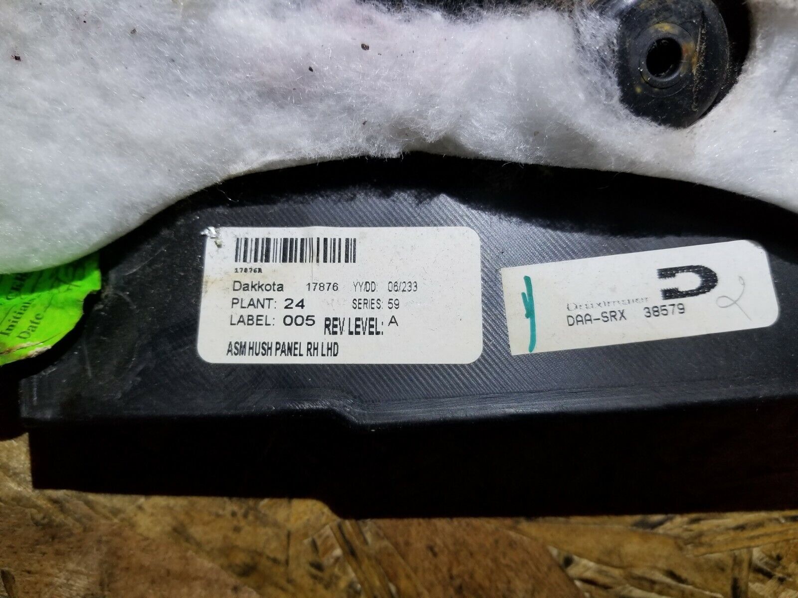 2005-2009 Cadillac SRX Passenger Side Under Dash Hush Panel Lamp OEM Replacement - Perfect for Interior Lighting Repair & Nighttime Driving Safety
