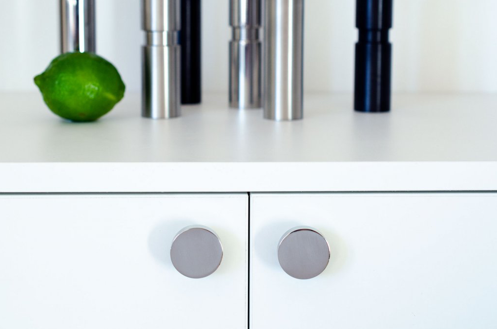 Polished Nickel Cabinet Drawer Pulls & Knobs - Modern Curved Handle for Kitchen Cabinets, Dressers & Furniture Hardware (Set of 10) - Perfect for Home Renovation & DIY Projects