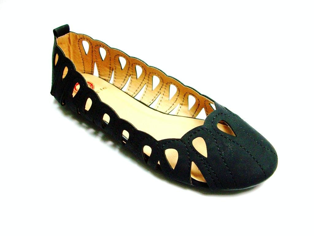 Women's Red Circle Cut-Out Slip-On Flats - Fashionable Round Toe Ballet Shoes for Casual Wear, Office & Date Night Outfits