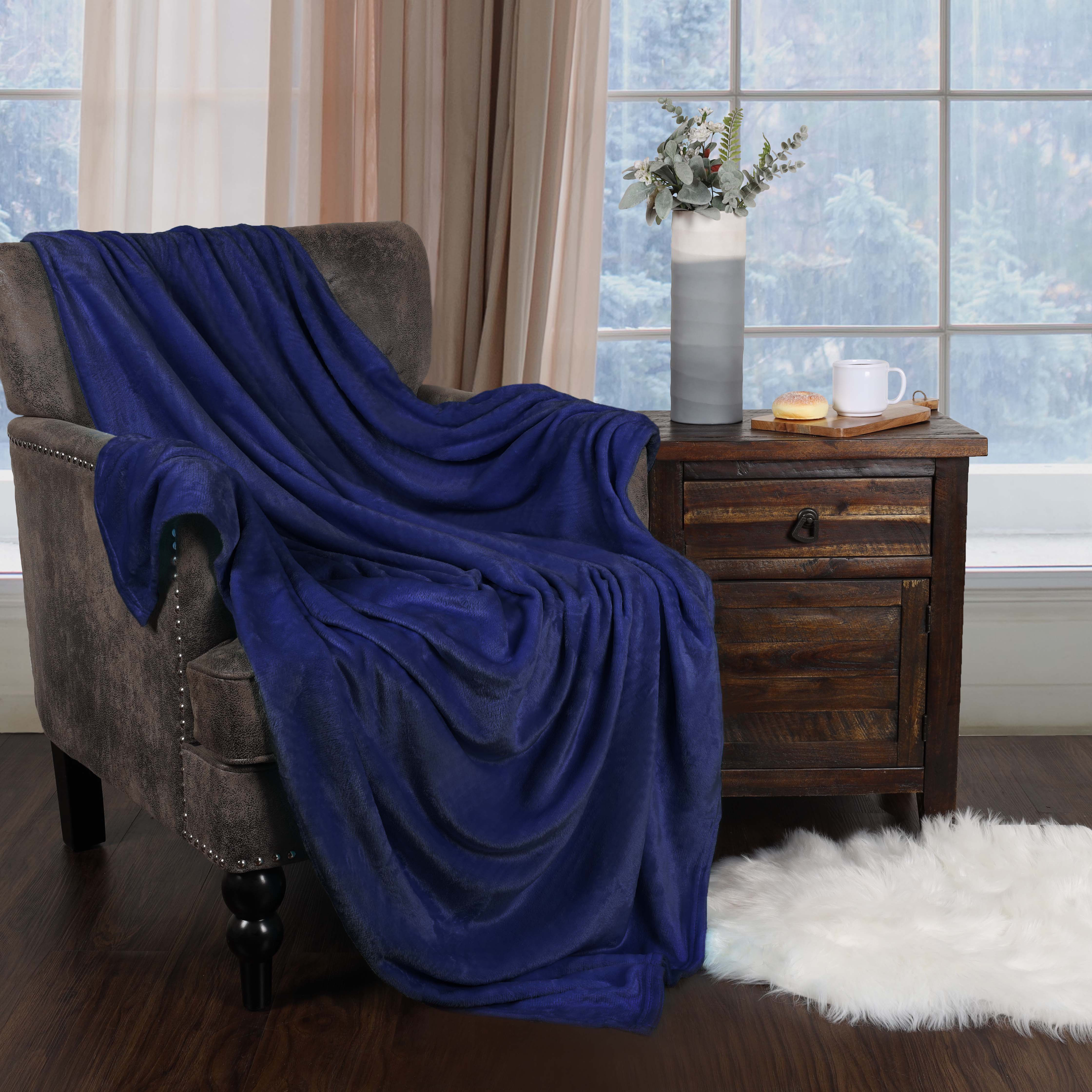 Soft Fleece Plush Blanket - Medium Weight Fluffy Cozy Throw for Couch, Bed & Home Decor - Perfect for Winter, Gifts & Relaxation