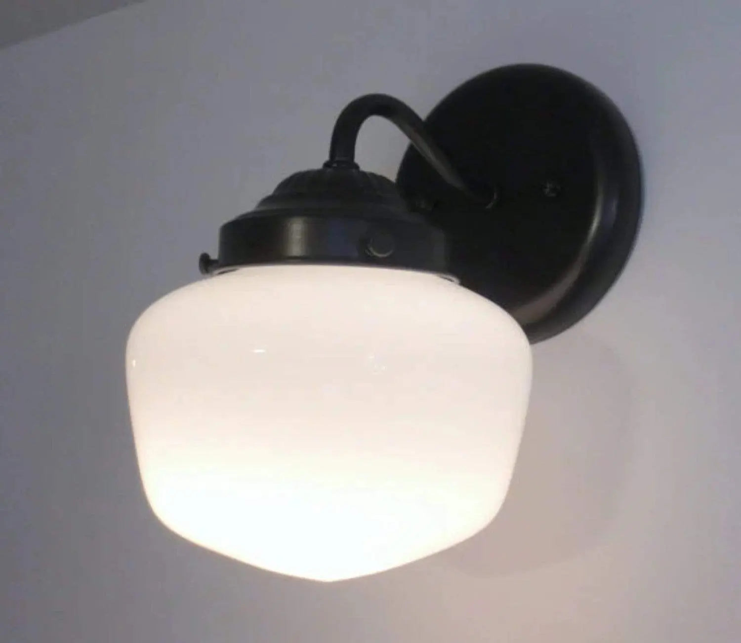 Vintage Schoolhouse Sconce Wall Light - Classic Industrial Style Wall Mounted Fixture for Bedroom, Living Room, or Hallway Lighting