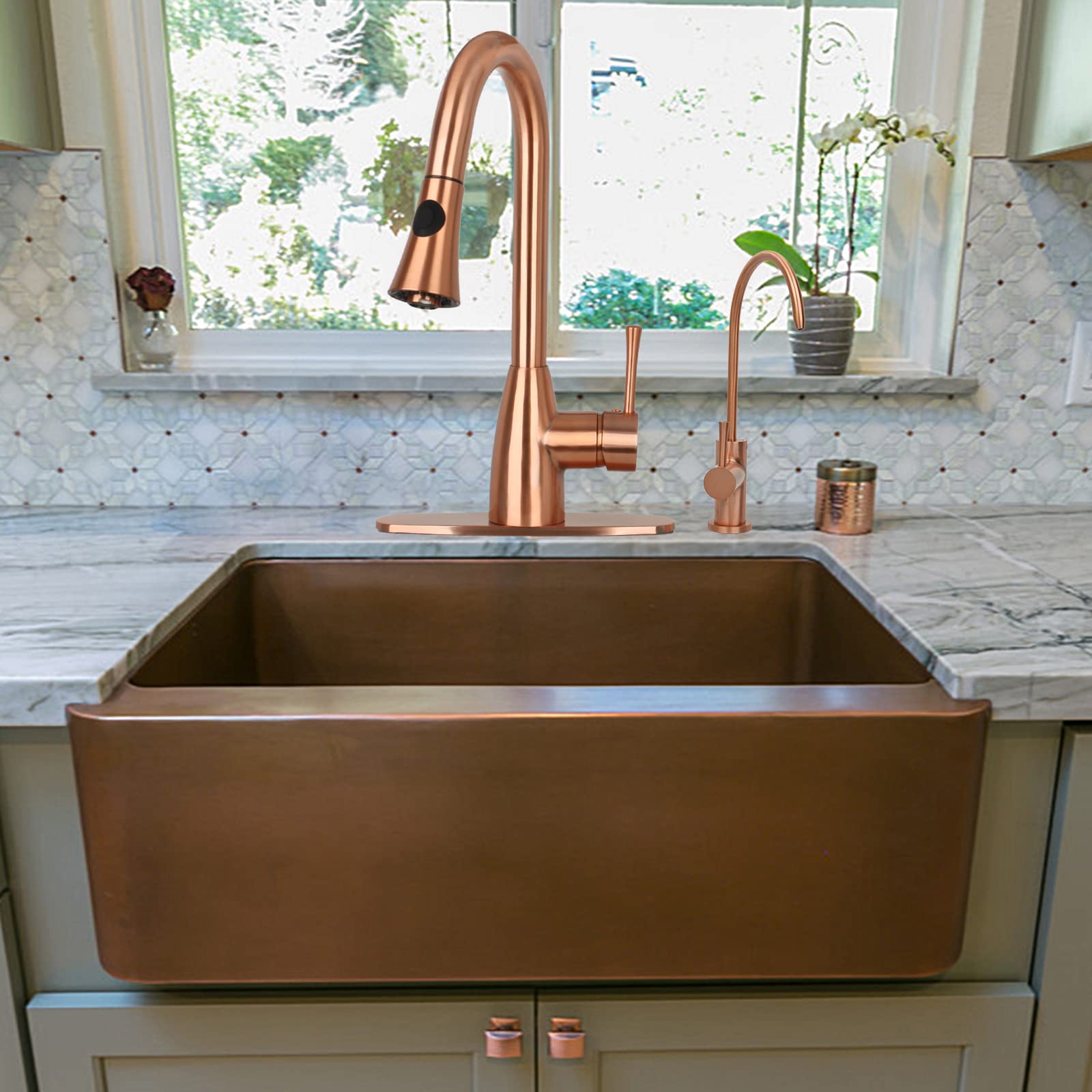 Akicon Single Handle Copper Pull-Down Kitchen Faucet with Sprayer - Durable & Stylish for Modern Sinks | Perfect for Cooking, Washing Dishes & Food Prep