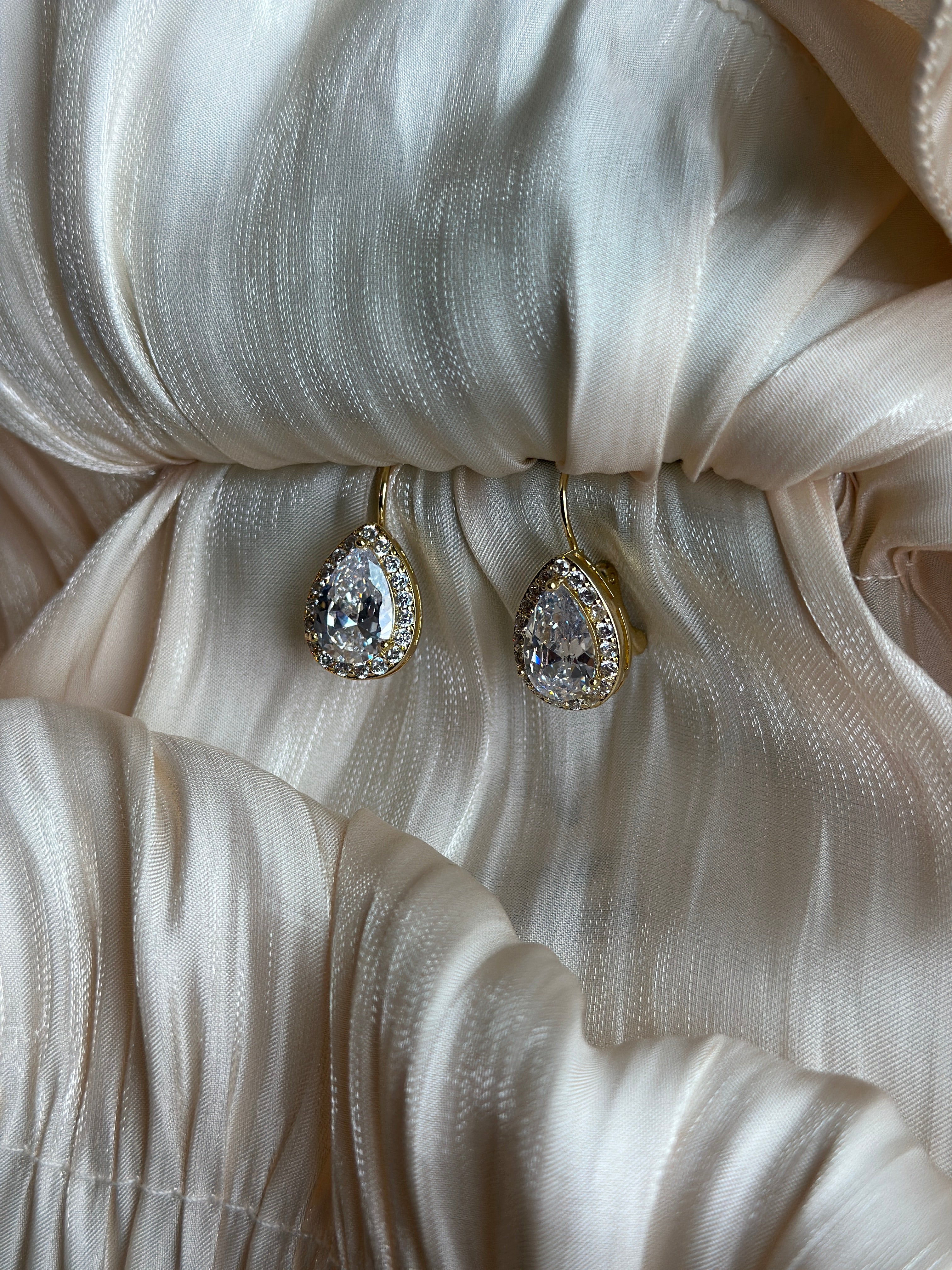Anais Gold Earrings for Women - Elegant Dangle Hoop Earrings for Party, Wedding & Everyday Wear