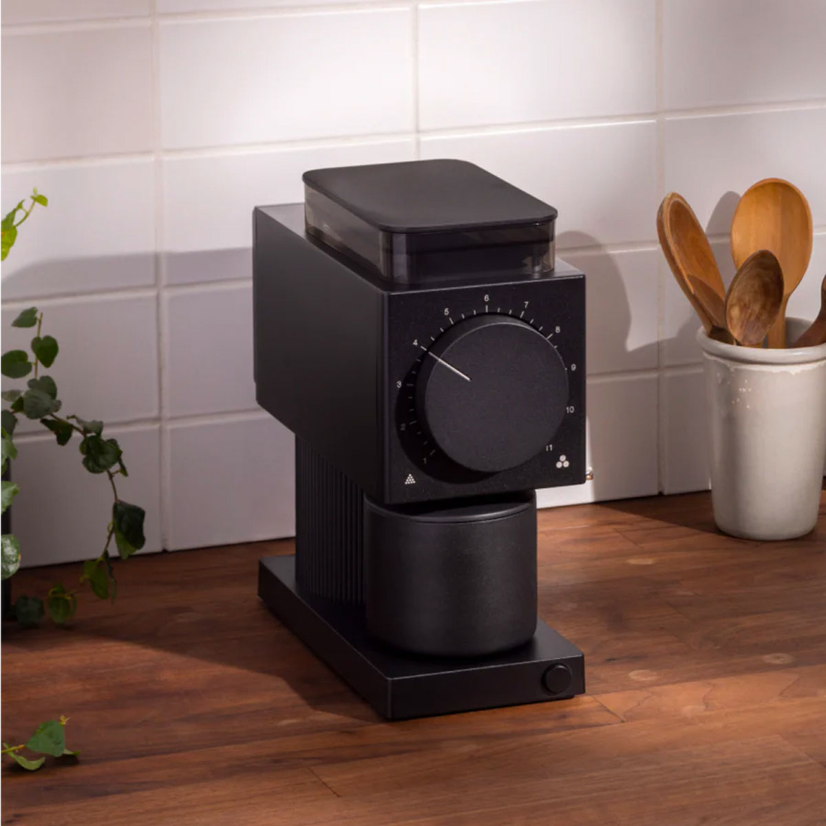 Fellow Ode Brew Grinder Gen 2 - Premium Electric Coffee Grinder for Pour Over & Drip Coffee - Matte Black - Perfect for Home Baristas & Coffee Enthusiasts