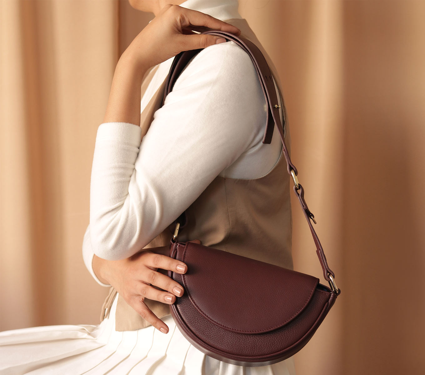 Premium Malmo Genuine Leather Handbag - Stylish & Durable Women's Crossbody Bag for Work, Travel & Everyday Use