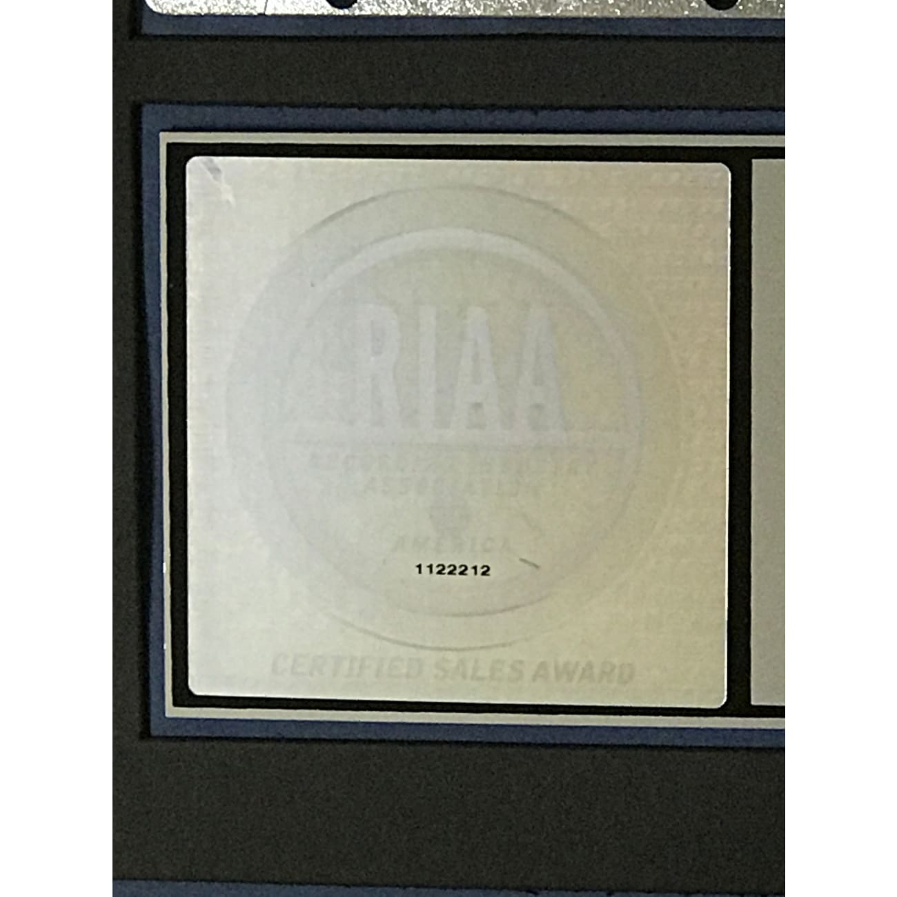 Jagged Edge J.E. Heartbreak RIAA Platinum Album Award - Official Music Collectible for Fans & Display (Perfect for Home Decor, Music Room, or Gift for R&B Lovers)