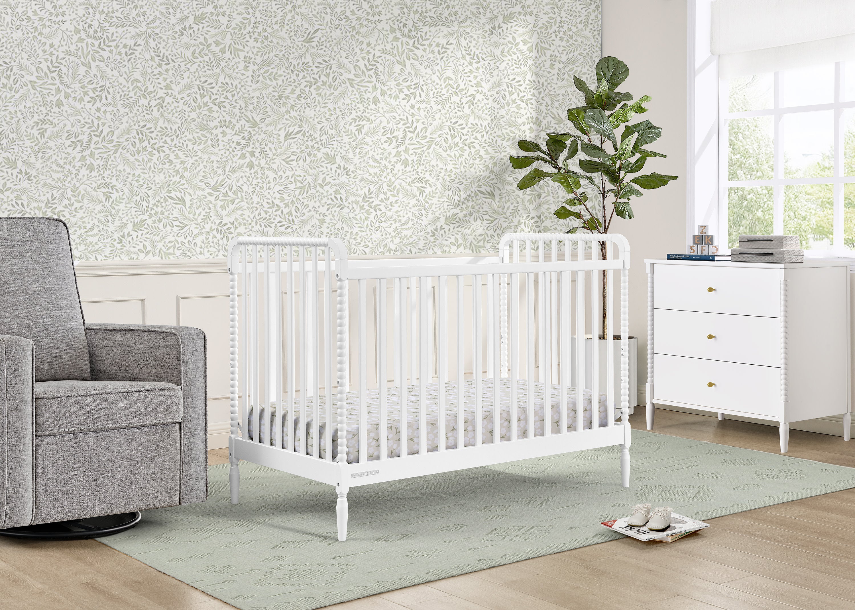 Lily 4-in-1 Convertible Baby Crib - White Nursery Furniture for Newborn to Toddler Bed | Perfect for Modern Nursery, Bedroom & Daycare