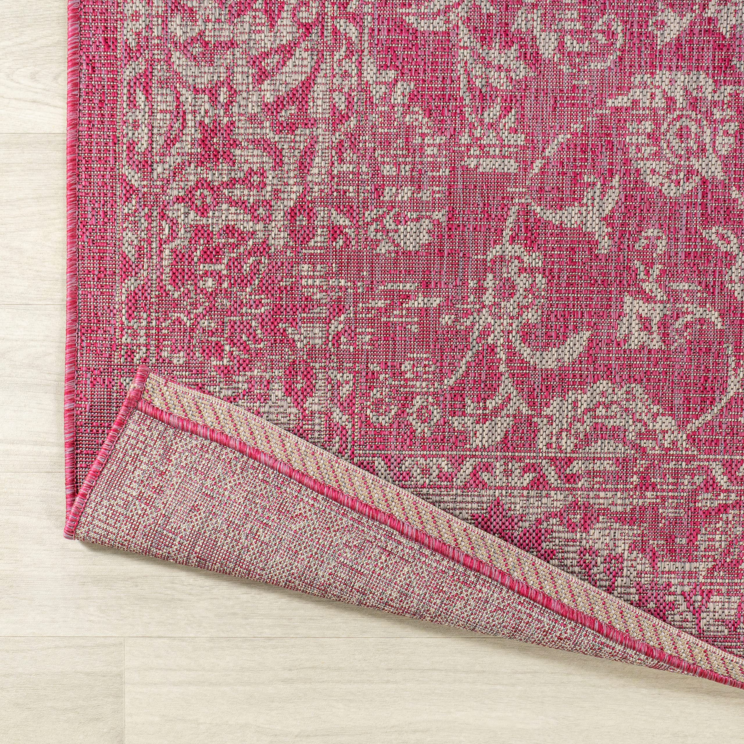 JONATHAN Y SMB100G-9 Bohemian Floral Area Rug - 9'x12' Indoor/Outdoor Textured Weave, Non-Shedding, Easy Clean (Fuchsia/Light Gray) - Perfect for Coastal, Traditional & Transitional Decor in Bedroom, Kitchen, Backyard or Patio