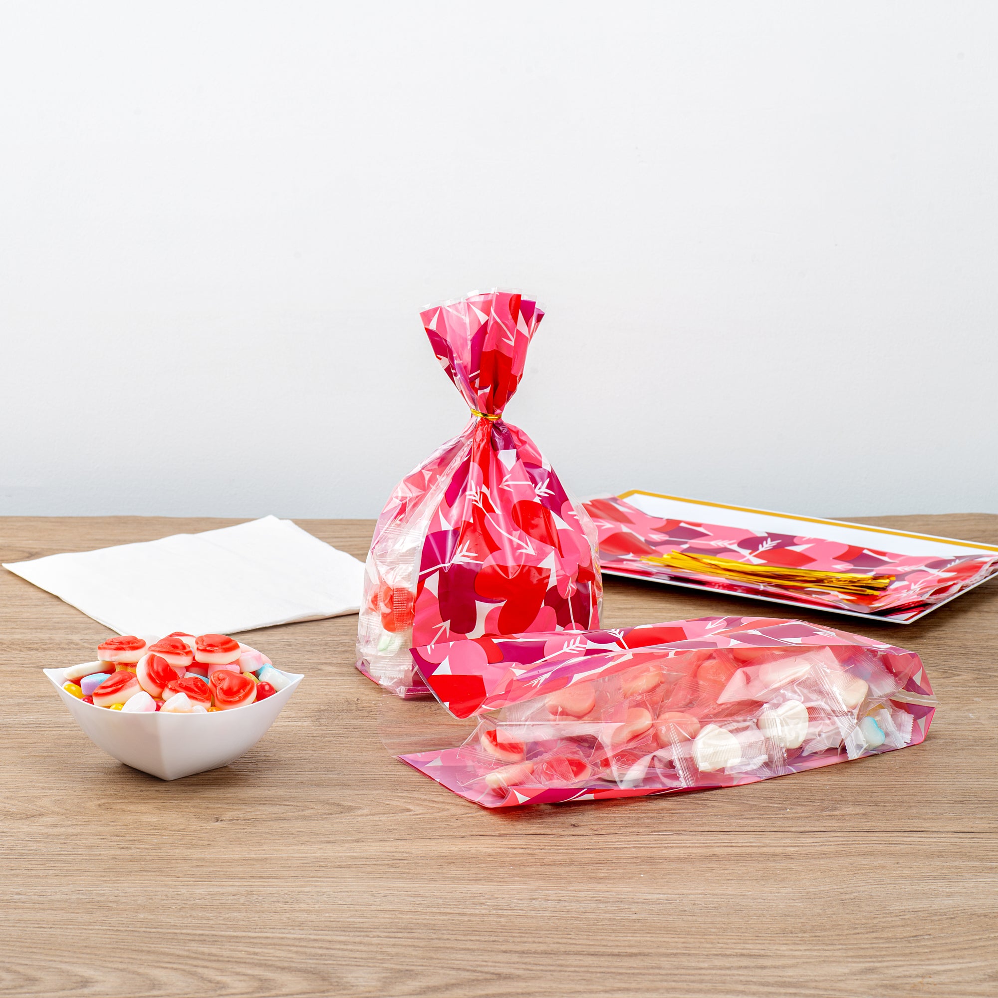 Bulk Plastic Candy Bags - Large Heart-Shaped, Gusseted 5x3x11 Inches (4000 Count) for Candy Packaging, Party Favors & Wedding Treats