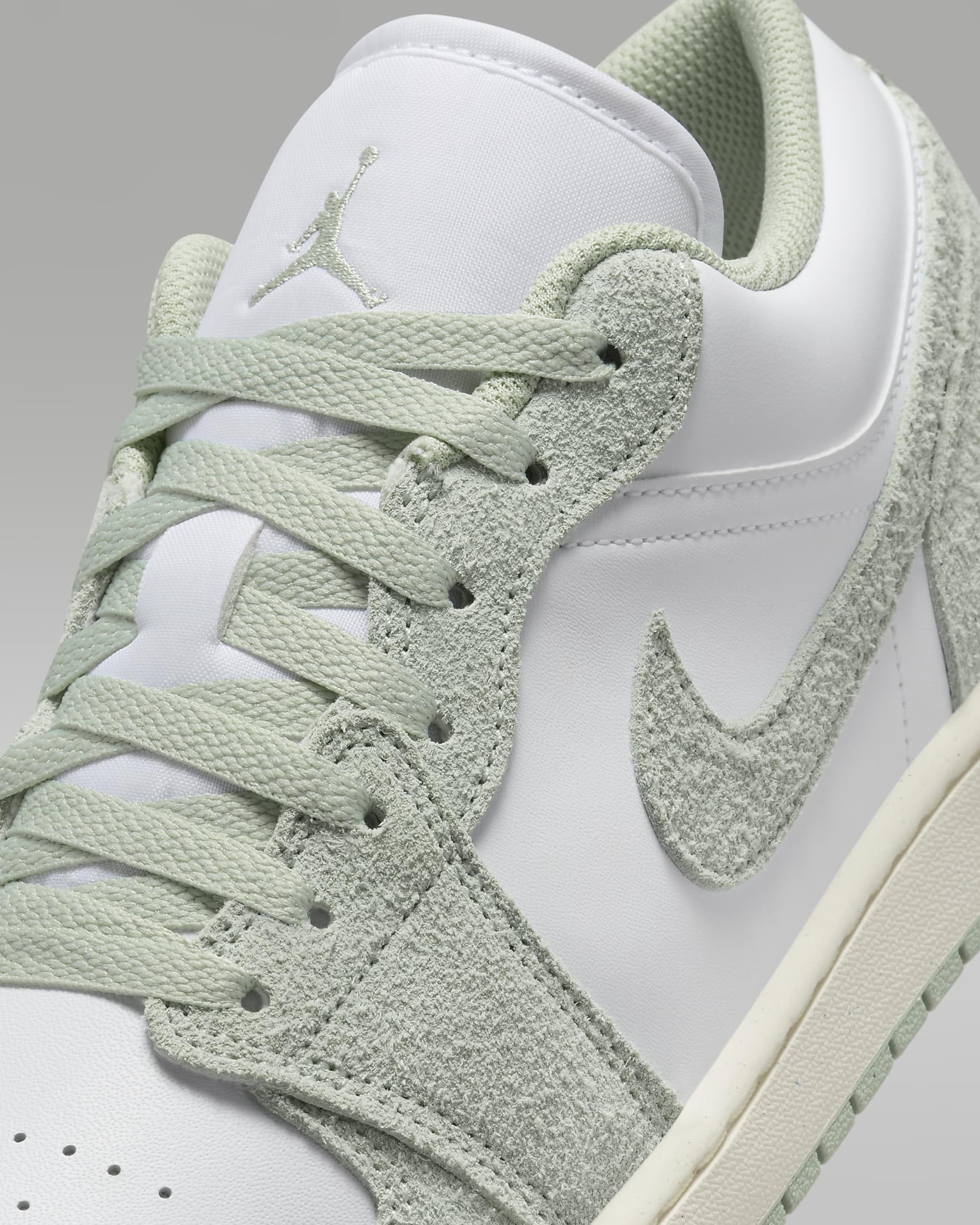 Men's Air Jordan 1 Low Sneakers - Retro Basketball Shoes for Men - Comfortable Casual Streetwear - Perfect for Sports, Gym & Everyday Wear