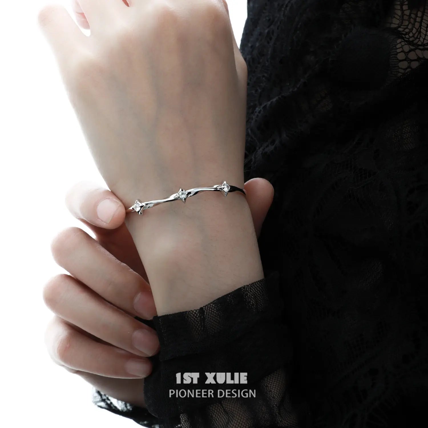 S925 Sterling Silver Star Zircon Bangles Bracelets for Women - Elegant Adjustable Charm Bracelet for Daily Wear, Gift Giving & Special Occasions