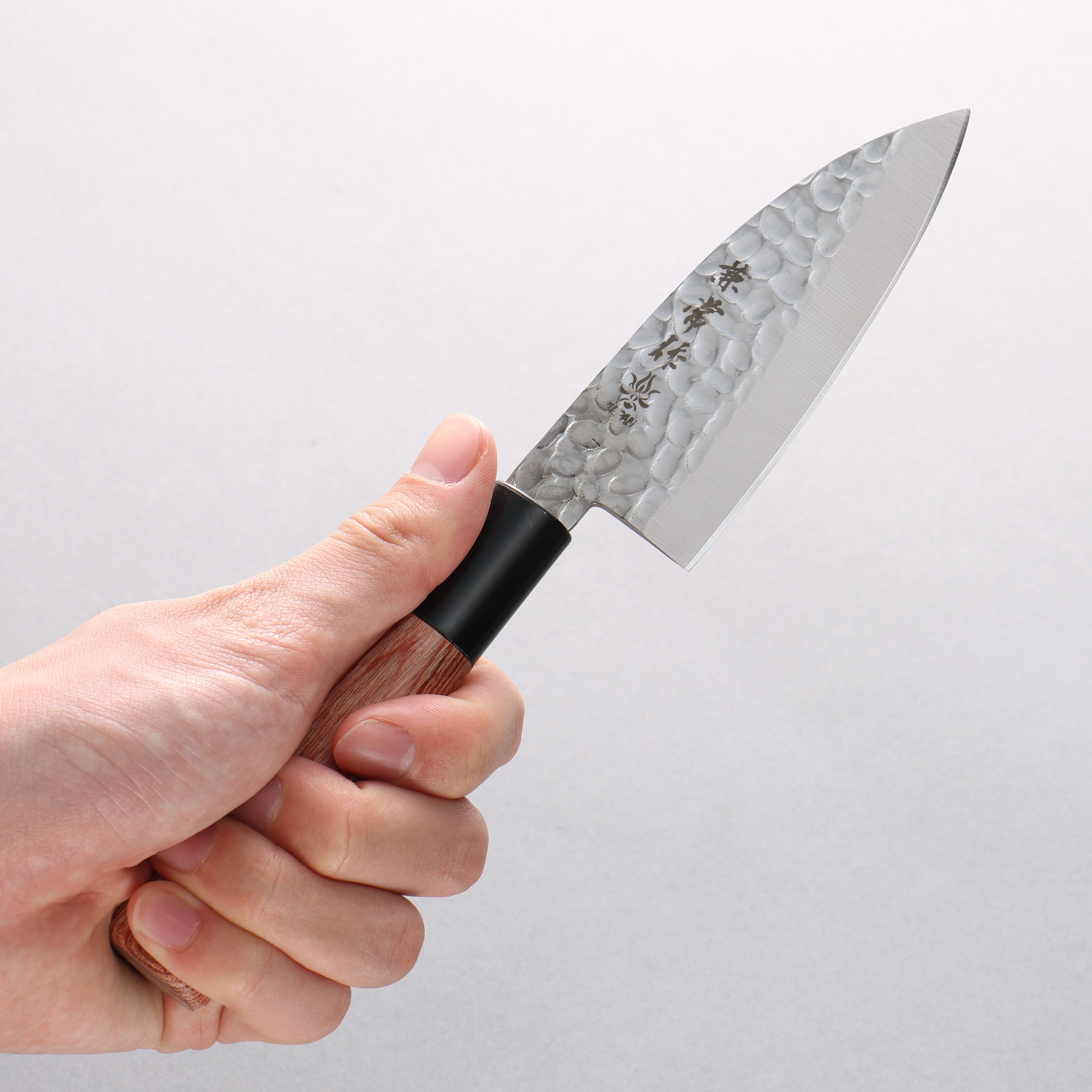 Kanetsune DSR 1K6 Hammered Deba Knife 105mm - Japanese Kitchen Knife with Red Pakka Wood Handle - Perfect for Sushi, Fish Filleting & Asian Cuisine