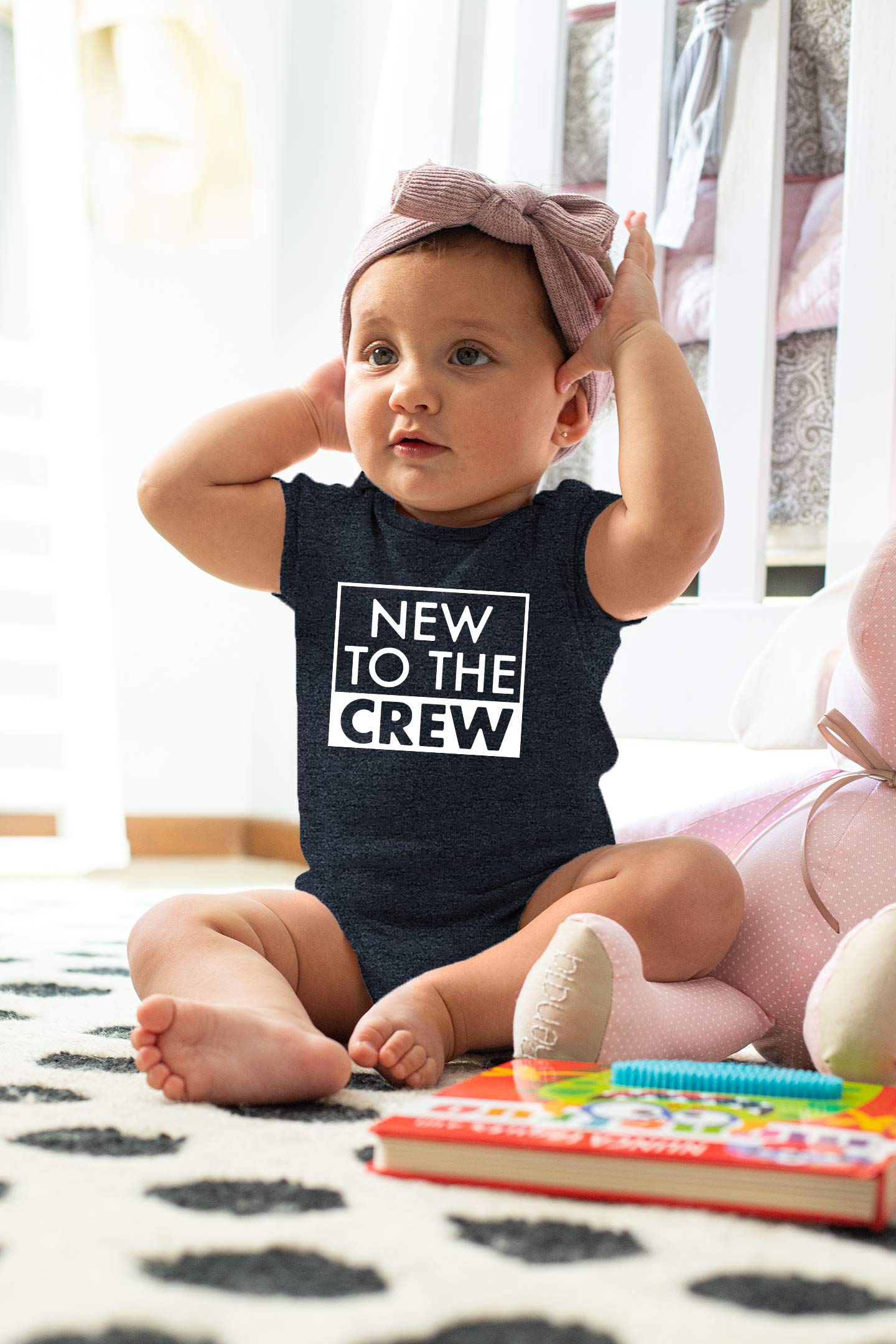 Stylish Unisex Newborn Baby Outfit Set - Gender Neutral Toddler Clothes for Boys & Girls - Perfect for Pregnancy Announcement & Baby Shower Gifts