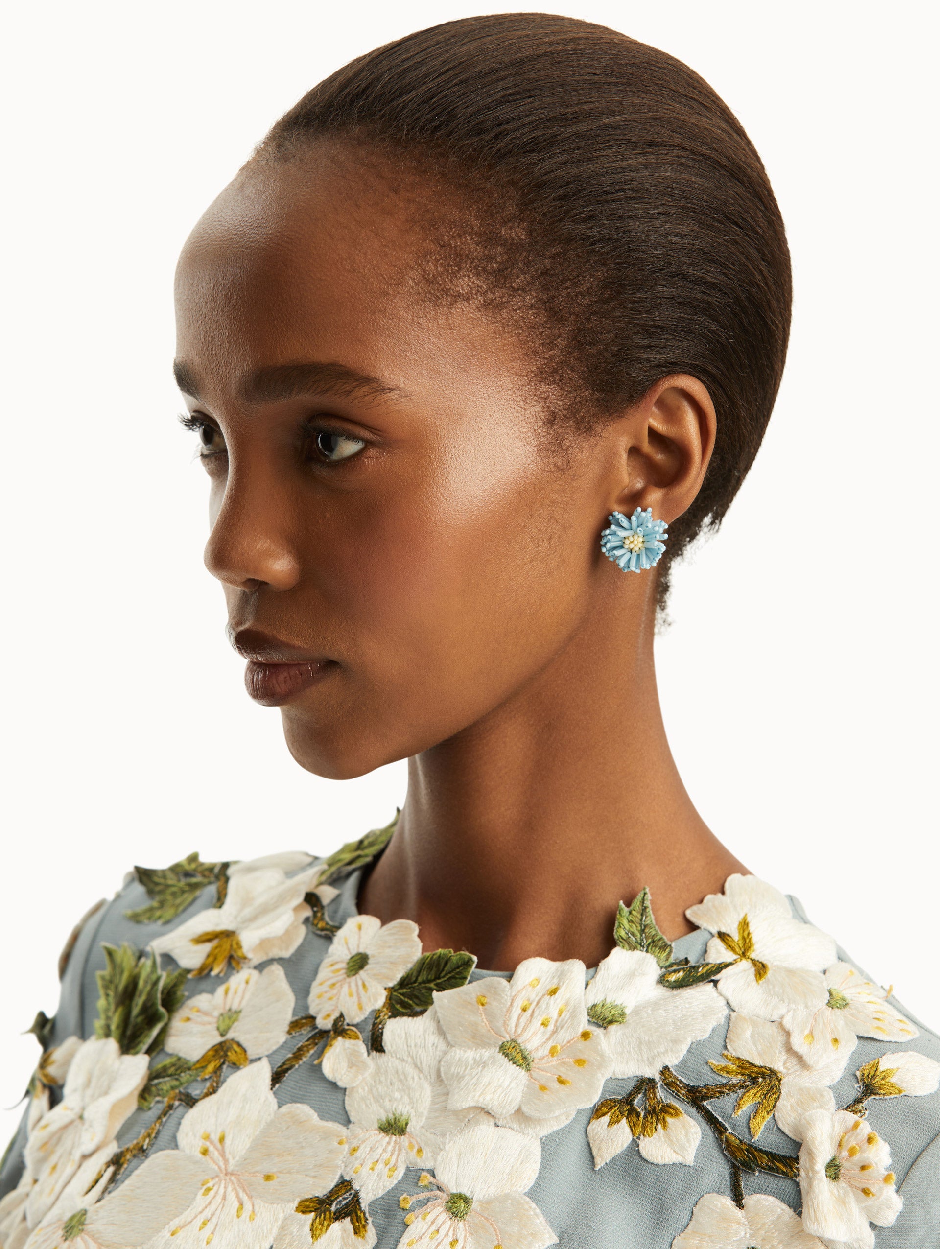 Pompom Flower Earrings for Women - Soft Yarn Dangle Earrings, Boho Chic Accessories for Parties, Weddings & Everyday Wear
