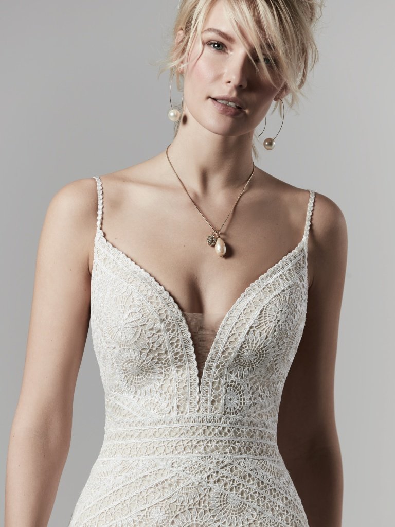 Sottero and Midgley Fielding Wedding Dress - Elegant Lace Bridal Gown for Church Ceremony & Outdoor Photoshoots