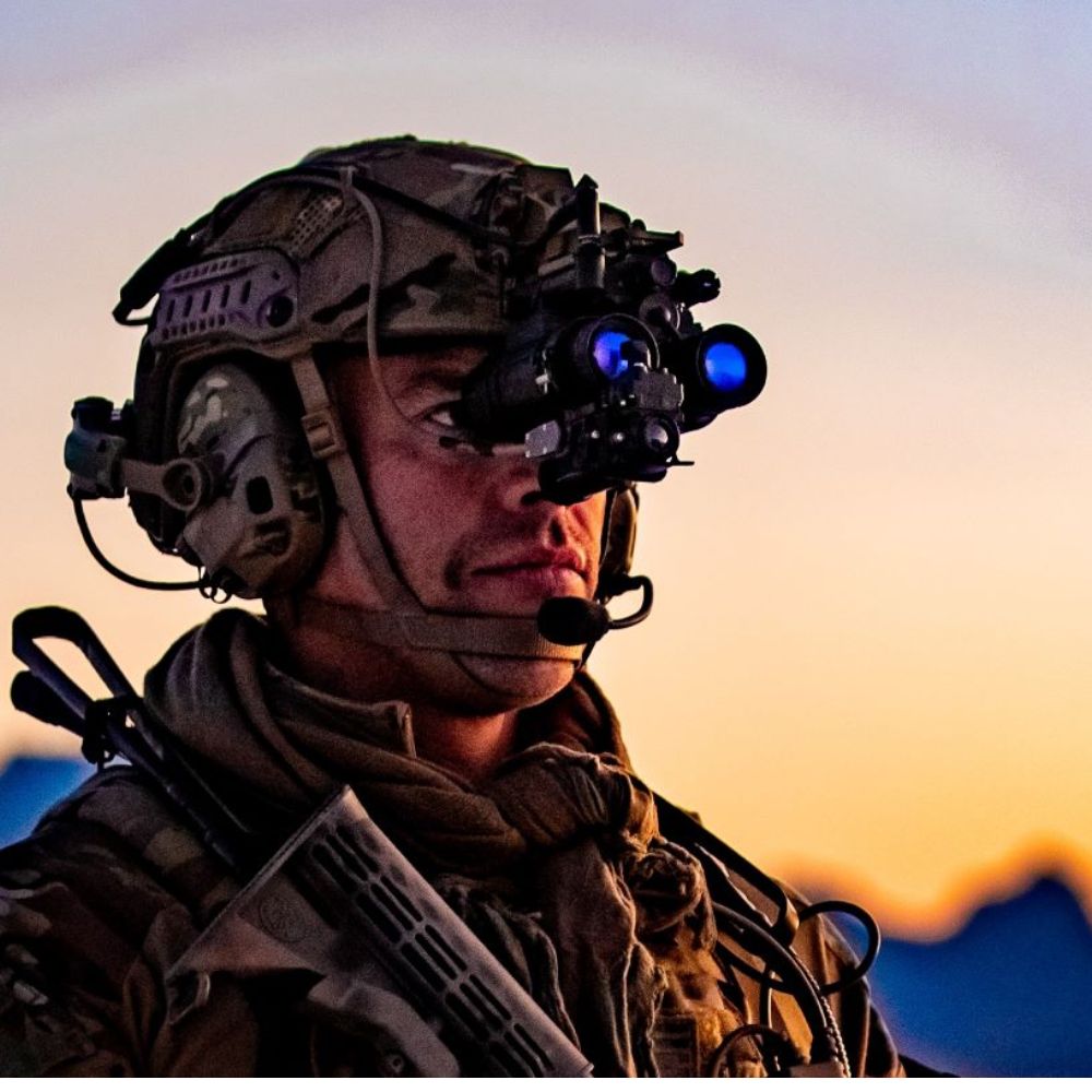 PVS-31D Gen 3 Night Vision Goggles with White Phosphor & IR Illuminator | Wilcox G24 Lite Helmet Mount | Tactical, Military, Hunting & Outdoor Night Vision Equipment