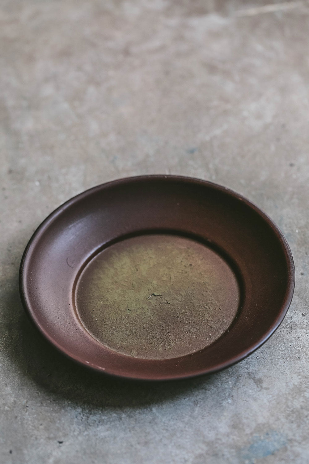 Metal Plant Saucer - Durable Rust-Proof Plant Drip Tray for Indoor & Outdoor Potted Plants - Perfect for Home, Garden, and Patio Decor