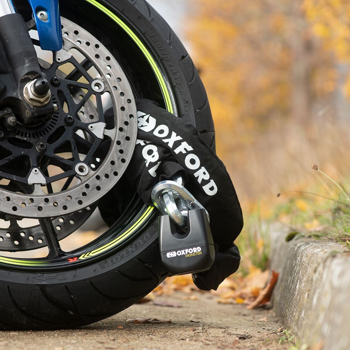 Oxford - Monster XL Heavy Duty Lock and Chain for Bikes, Motorcycles, Gates & Fences - Secure Outdoor Equipment with Weatherproof Protection
