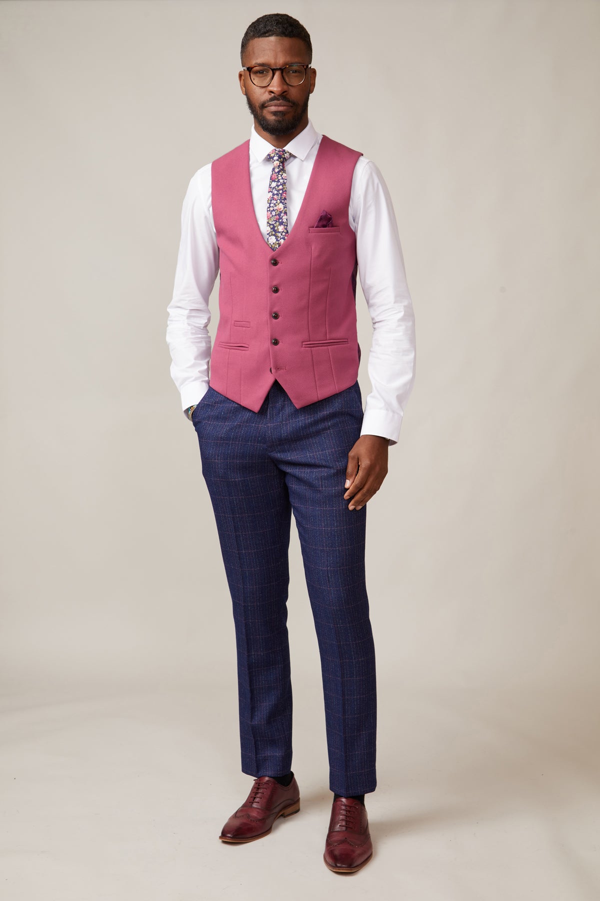 KELVIN Men's Slim Fit Single Breasted Waistcoat Vest - Formal Business Attire for Weddings, Office & Special Occasions