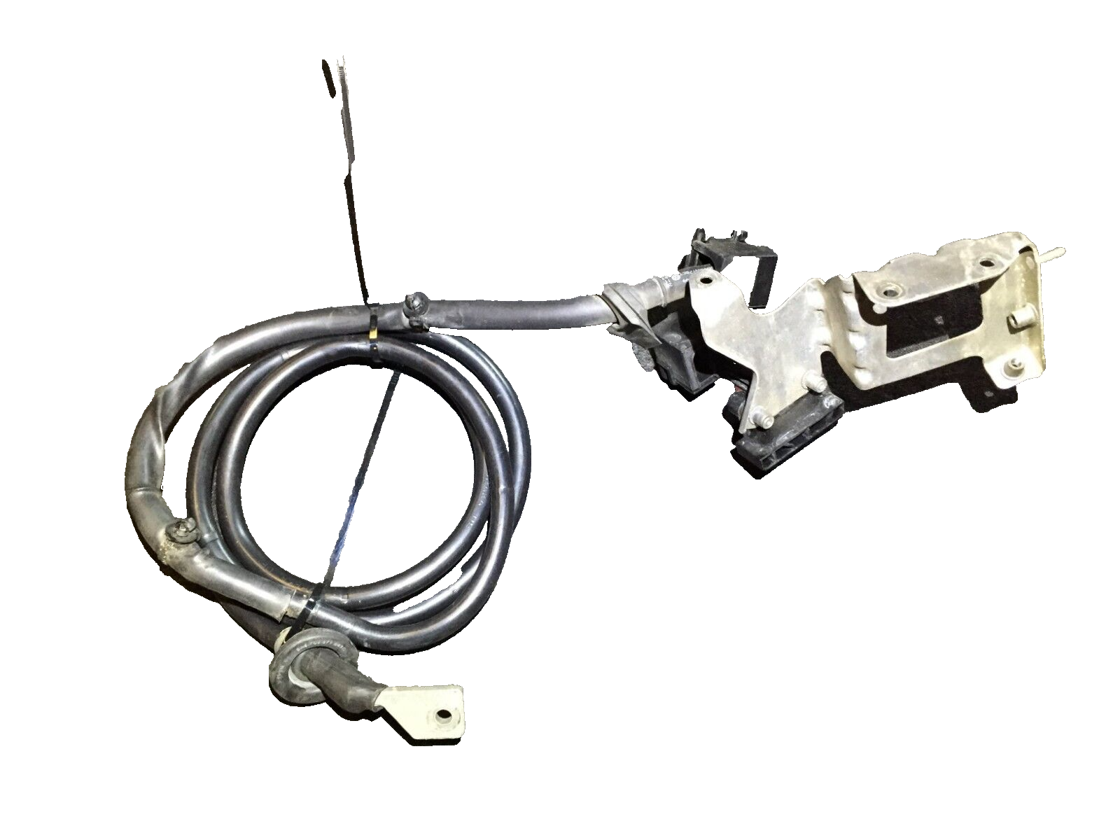04 05 06 Porsche Cayenne Positive Battery Cable & Alternator Harness - OEM Replacement Part for Improved Electrical Performance | Perfect for Battery Replacement & Alternator Upgrades