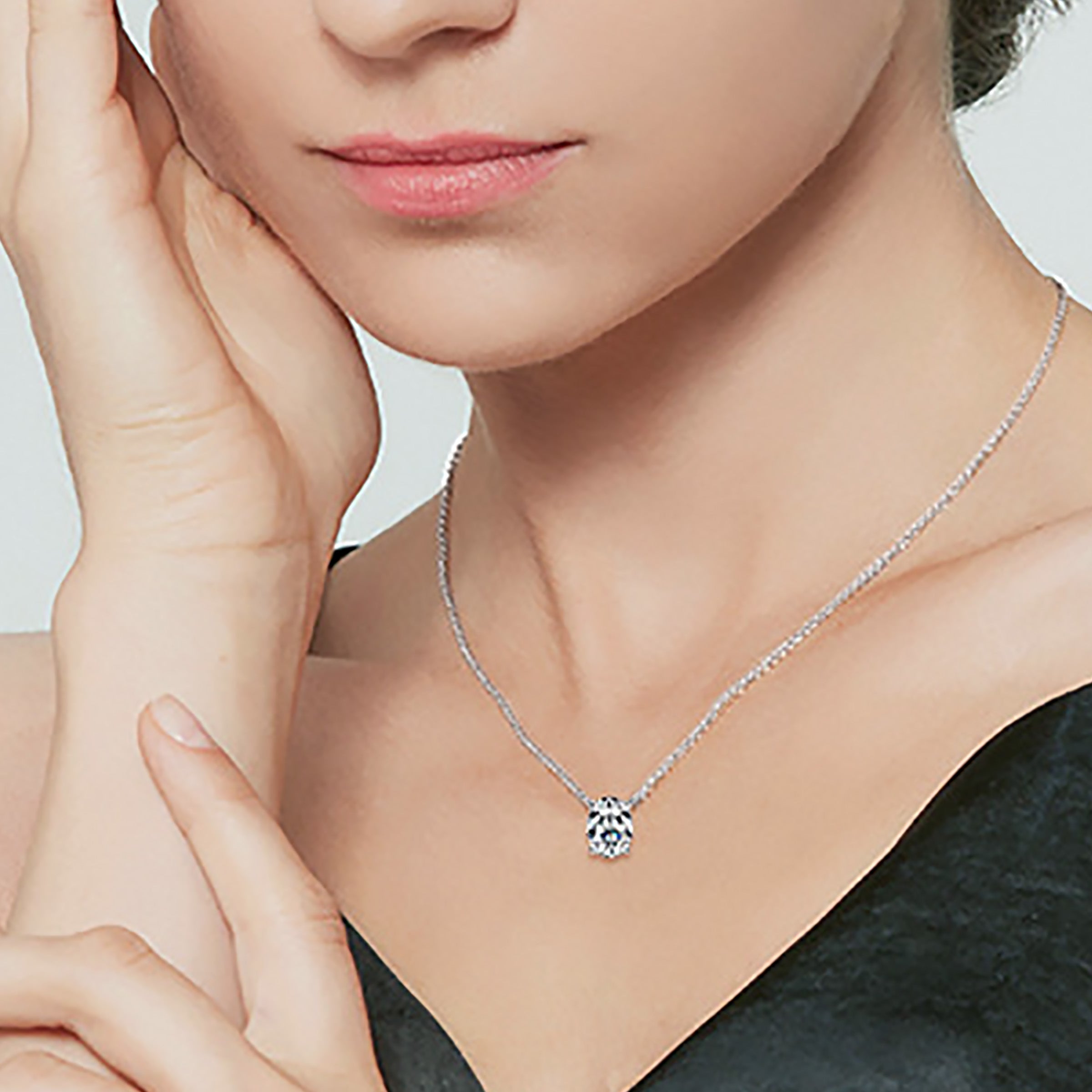Starlight Whisper: Oval Cut Moissanite Memorial Ashes Necklace for Cremation Jewelry - Perfect for Keeping Loved Ones Close in Elegant Memorial Jewelry