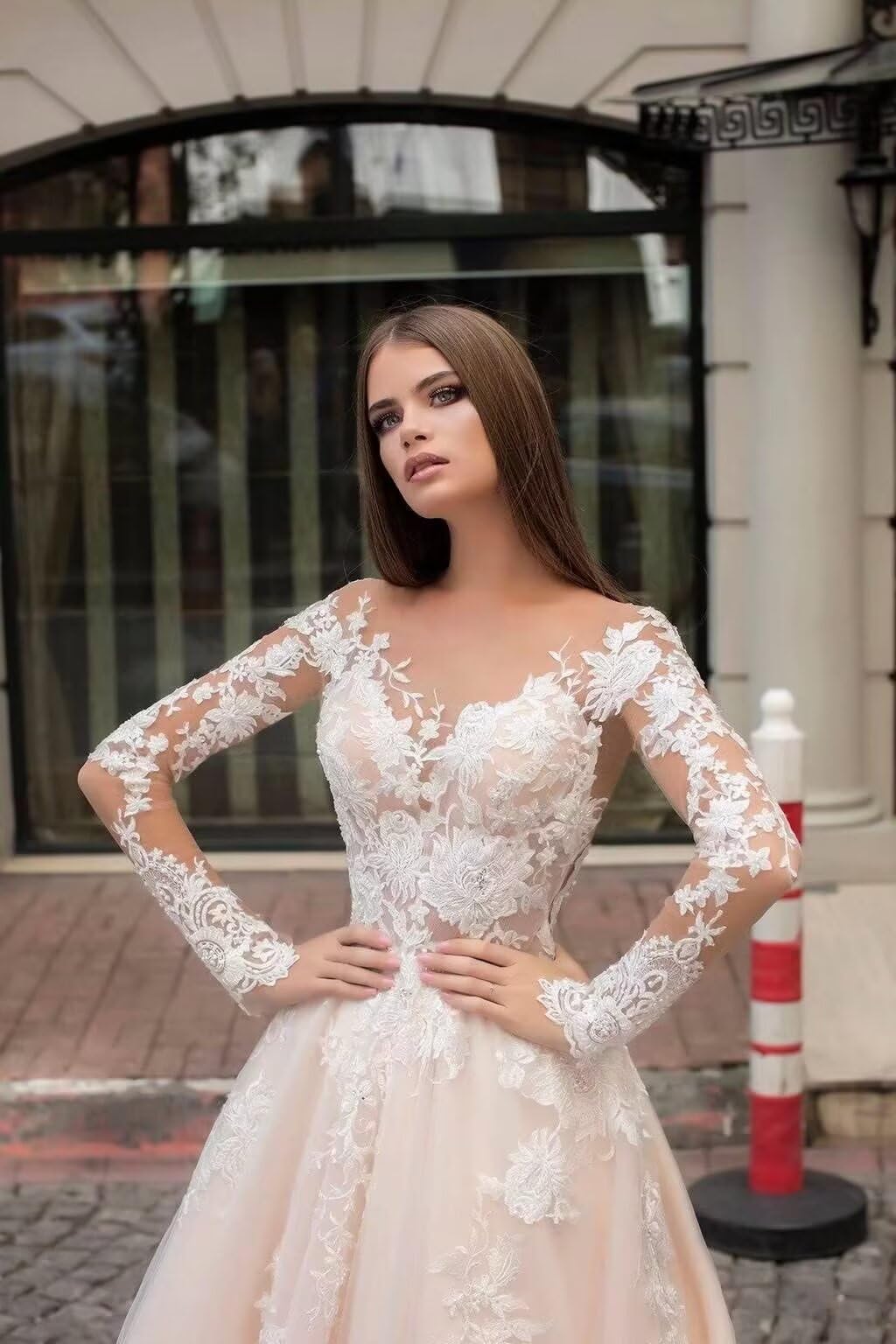 2024 Off Shoulder Sweetheart Lace Applique Wedding Dress for Bride - Elegant A-Line Bridal Gown for Church Ceremony, Beach Wedding & Romantic Photoshoot