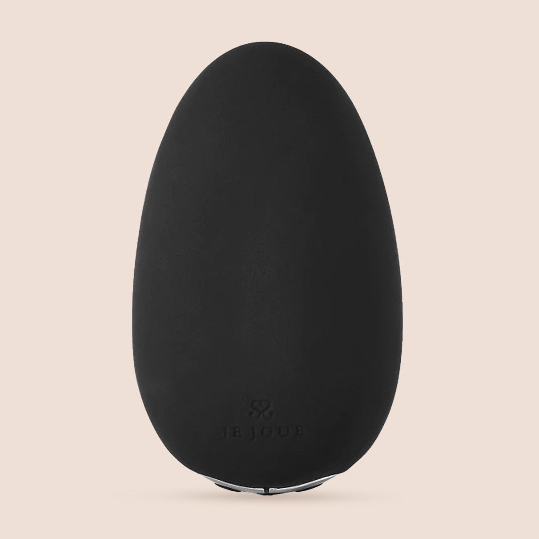 Je Joue Mimi Soft Palm Vibe - Ultra Soft Silicone Clitoral Stimulator for Women, Rechargeable Mini Vibrator - Perfect for Solo Play & Couples Intimacy