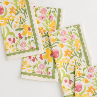 Vintage 70s Floral Napkins - Set of 4 Cotton Table Linens for Boho Dinner Party & Retro Home Decor