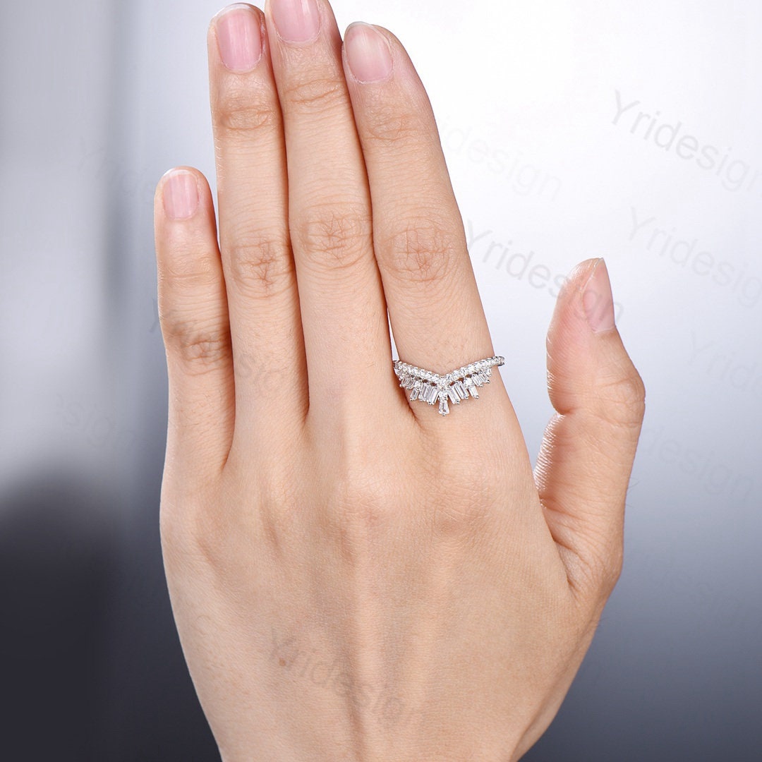 Moissanite Baguette Wedding Band - Curved Diamond Ring in White Gold, Vintage Antique Style Matching Stackable Bridal Anniversary Ring | Perfect for Engagement, Wedding Stacking & Anniversary Gifts