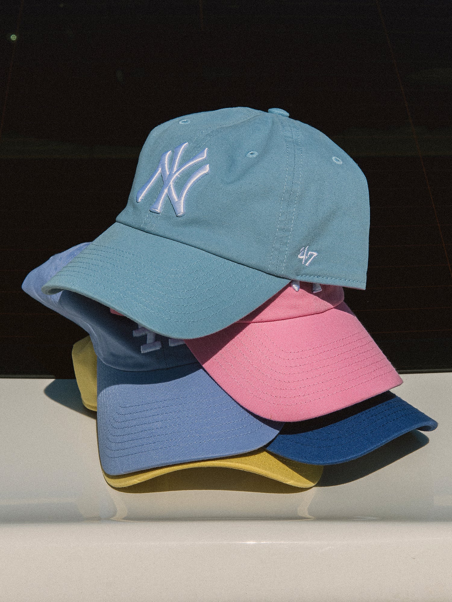 47 Brand MLB Clean Up Cap - New York Yankees Adjustable Baseball Hat for Men & Women - Perfect for Games, Fan Gear, and Everyday Wear