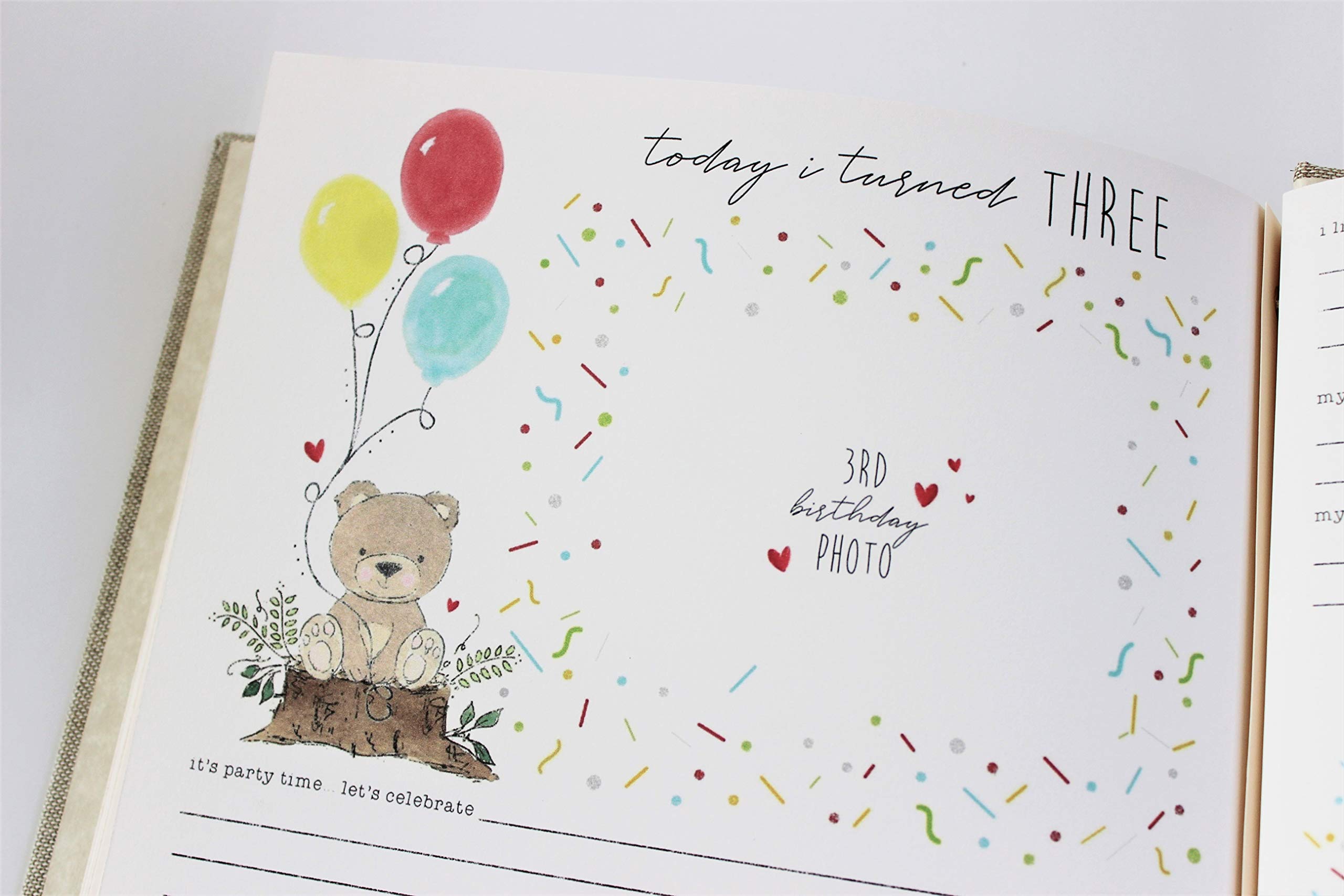 Beautiful Baby Memory Book Keepsake - Unisex Baby Journal & Photo Album with Hot Air Balloon Animals Design | Perfect for Newborn Gifts, Christening Presents & First Year Milestones
