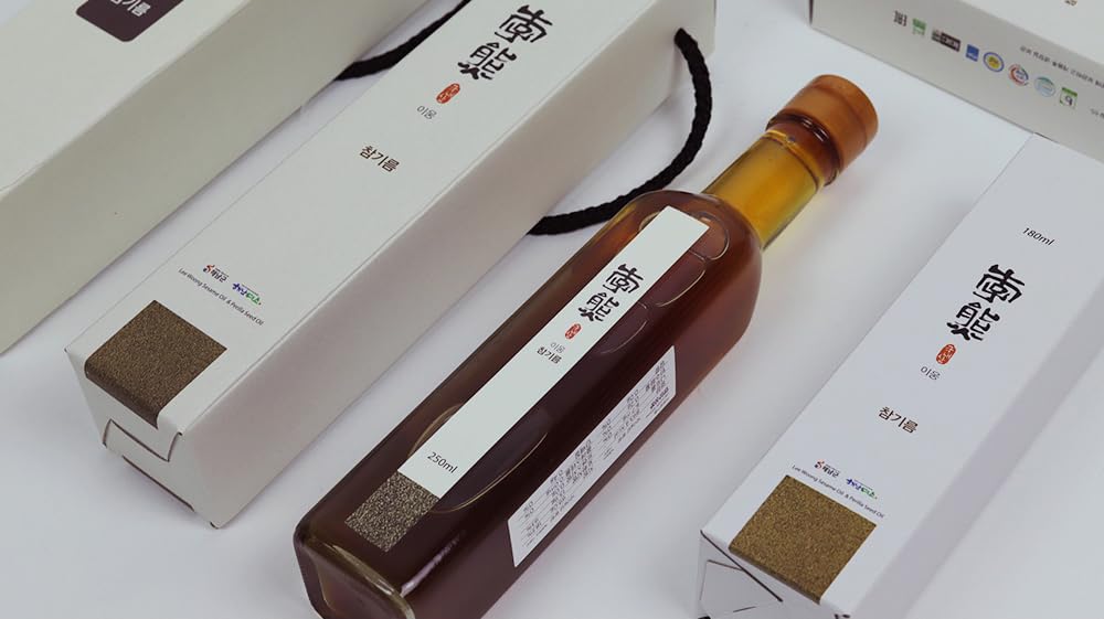 Premium 100% Korean Roasted Sesame Oil - Lee Woong Food Traditional Sesame Seed Oil 250ml (8.45oz) - Perfect for Asian Cooking, Salad Dressings & Marinades
