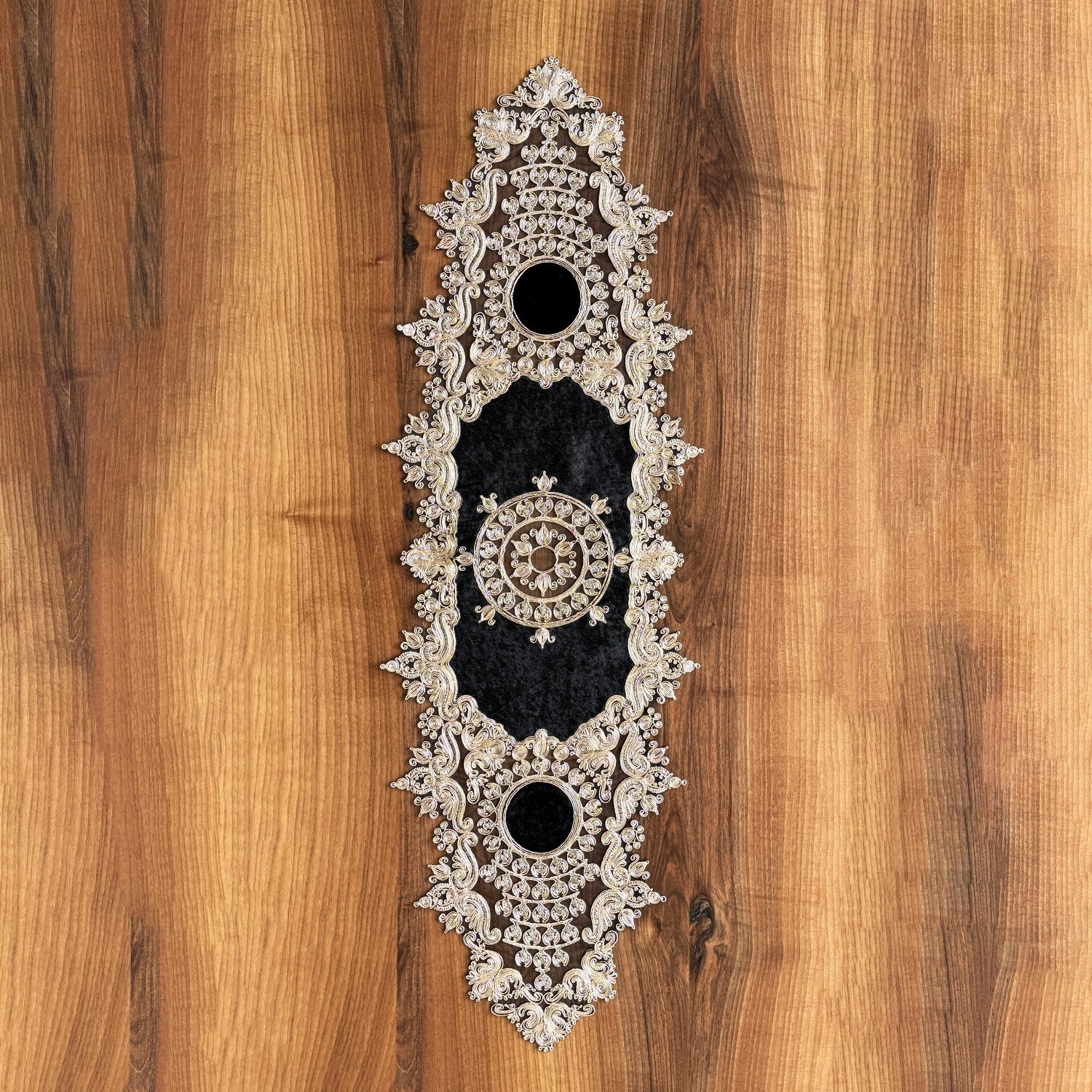Elegant Woven Table Runner for Home & Kitchen - Perfect for Dining Table Decor, Holiday Dinners & Special Occasions