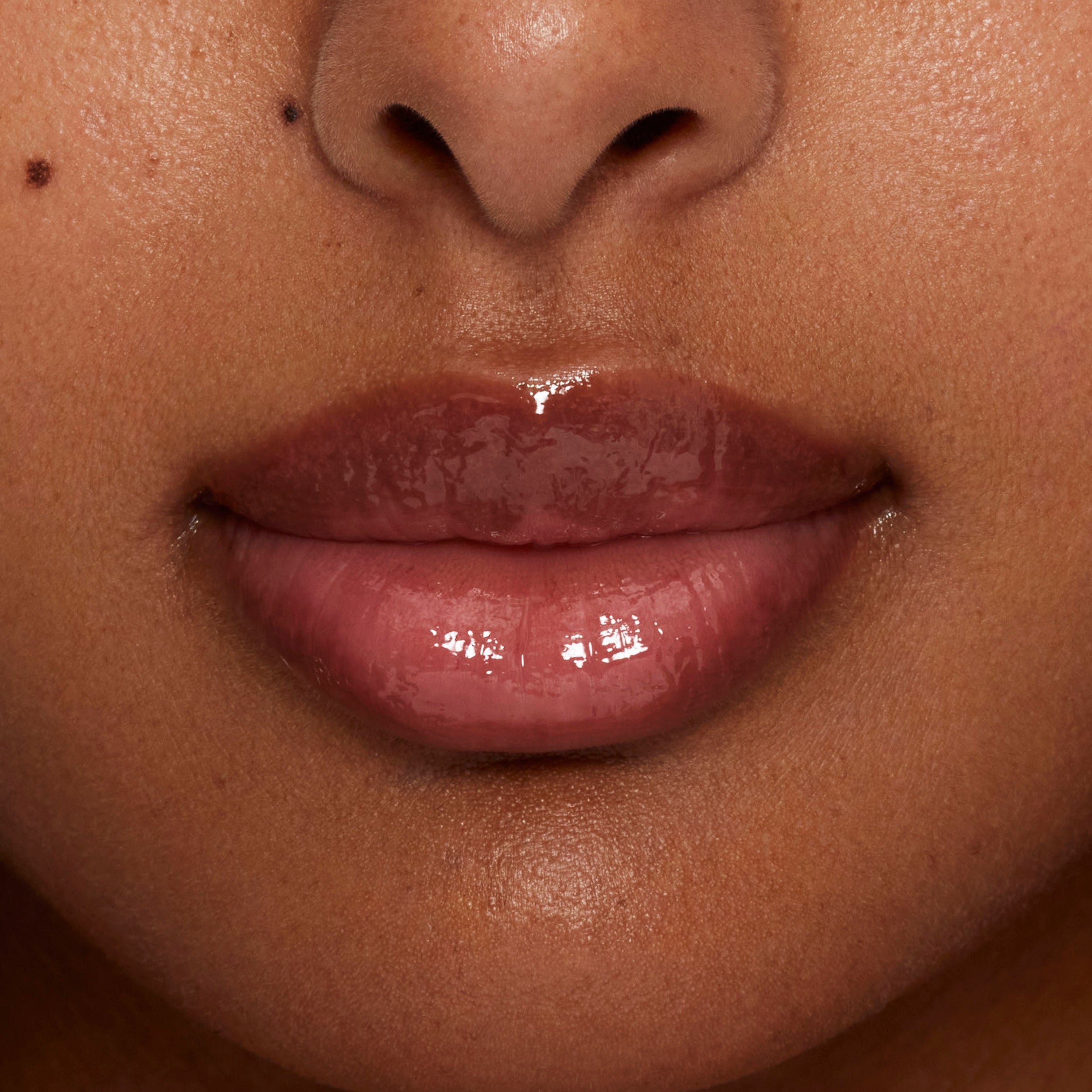 Hydrating Lip Oil for Dry Lips - Moisturizing & Nourishing Treatment - Perfect for Daily Use & Night Care