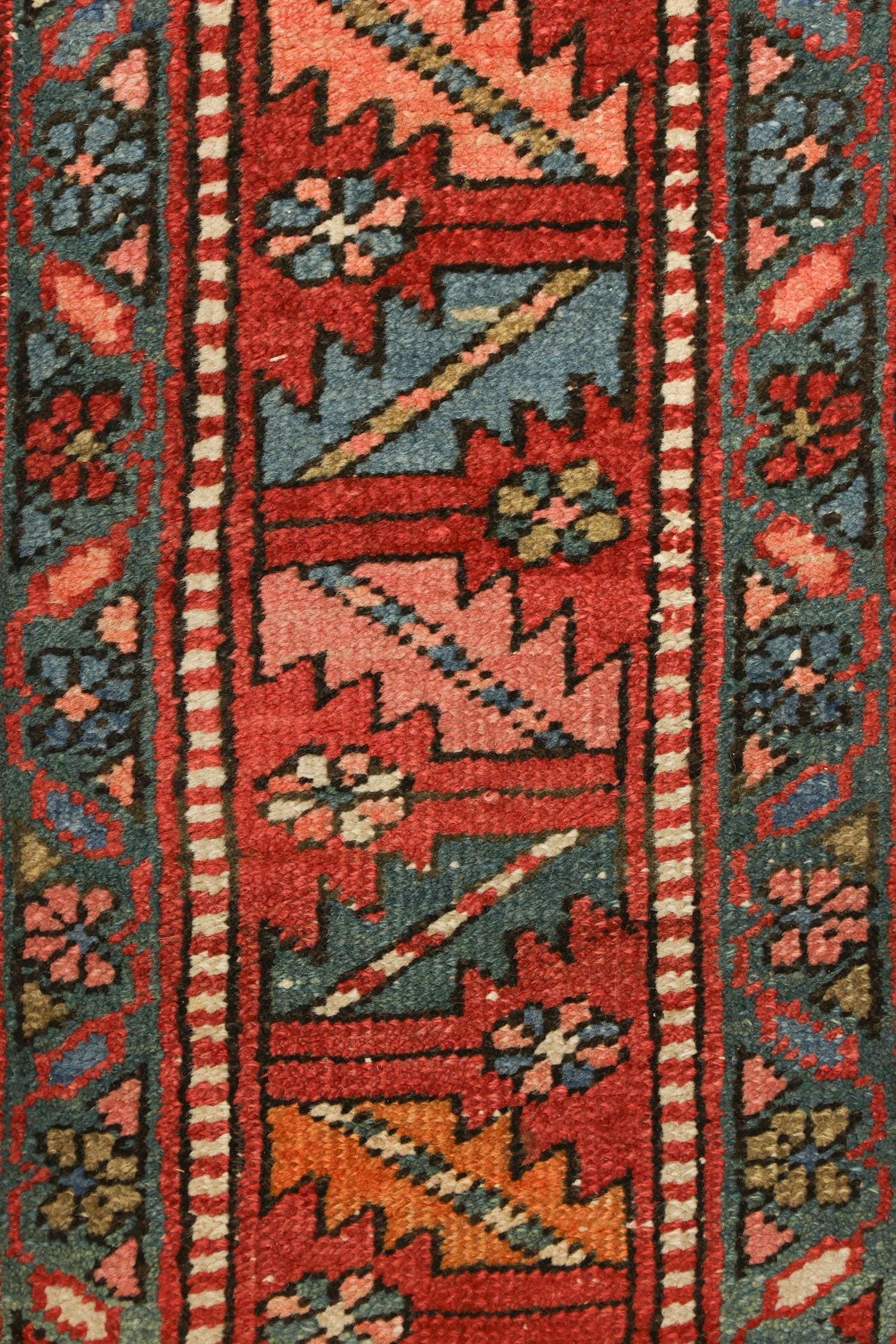 Antique Heriz Handwoven Tribal Rug - Authentic Persian Carpet J76372 for Living Room, Bedroom & Home Decor