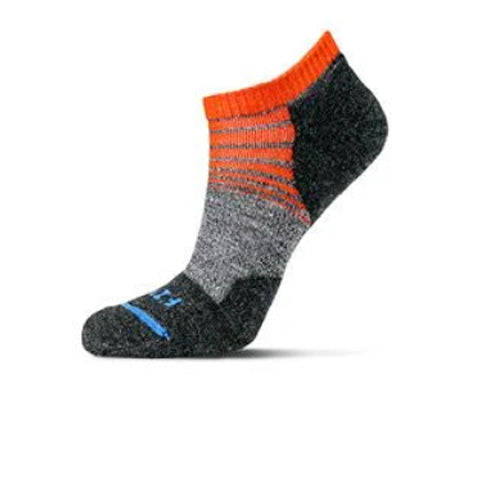 FITS F3107 Light Runner Low Sock - Unisex Athletic Running Socks for Men & Women - Breathable Cushioned Performance Socks in Charcoal/Red - Perfect for Jogging, Gym Workouts & Daily Wear