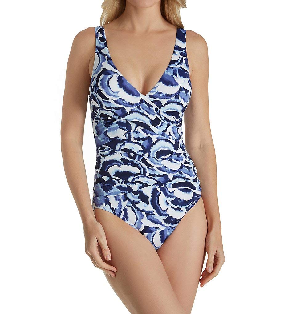 Tommy Bahama Women's Underwire Bikini Top - Comfortable & Supportive Swimwear for Beach, Pool & Vacation | Flattering Fit for Sunbathing & Water Activities