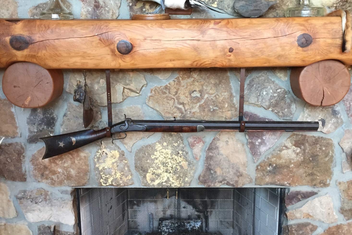 Rustic Felt-Lined Fireplace Rifle Hangers - Black Finish Gun Display Hooks for 30-30 Rifles & Shotguns | Wall Mounted Firearm Storage for Hunting Cabins & Man Caves
